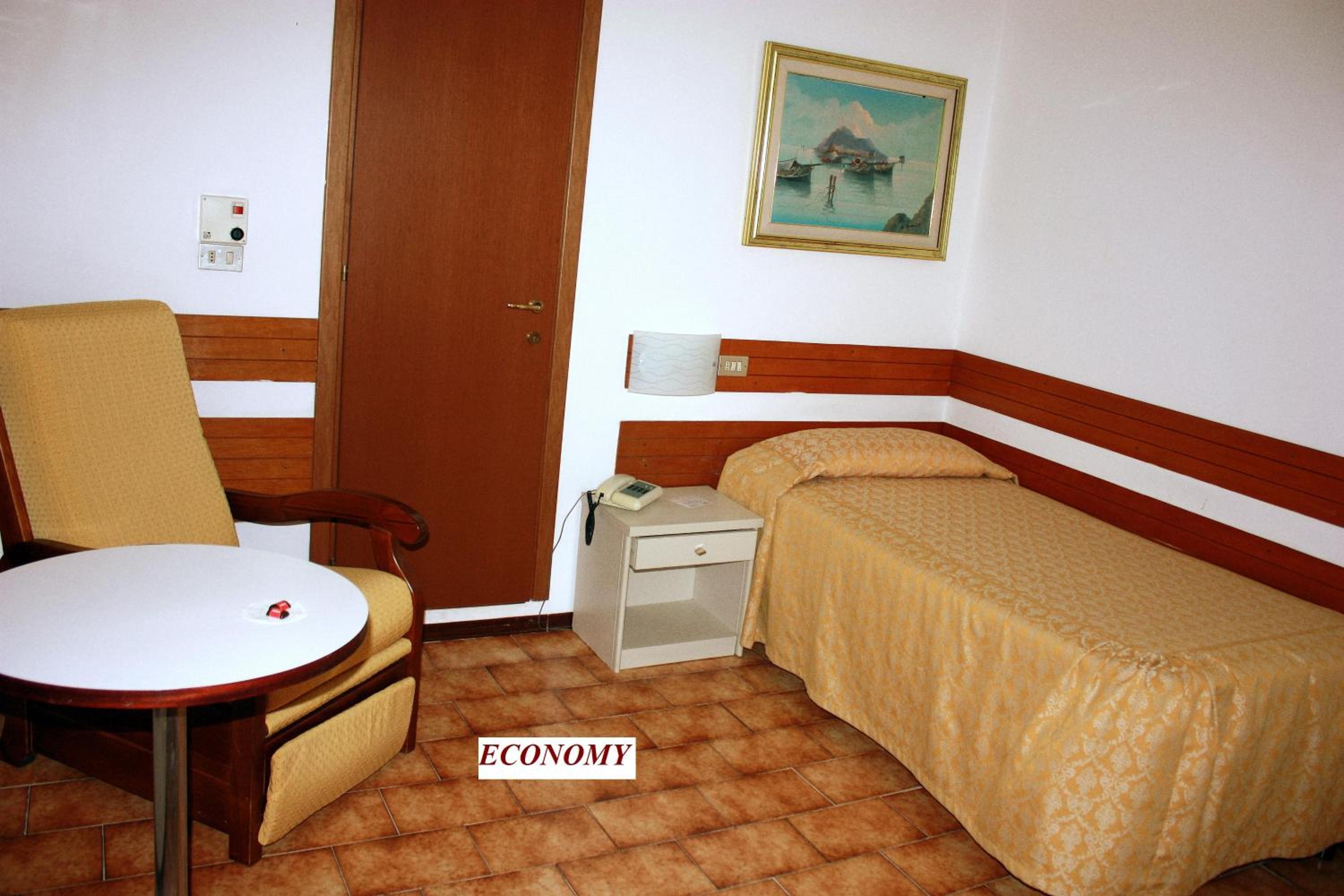 Economy Single Room