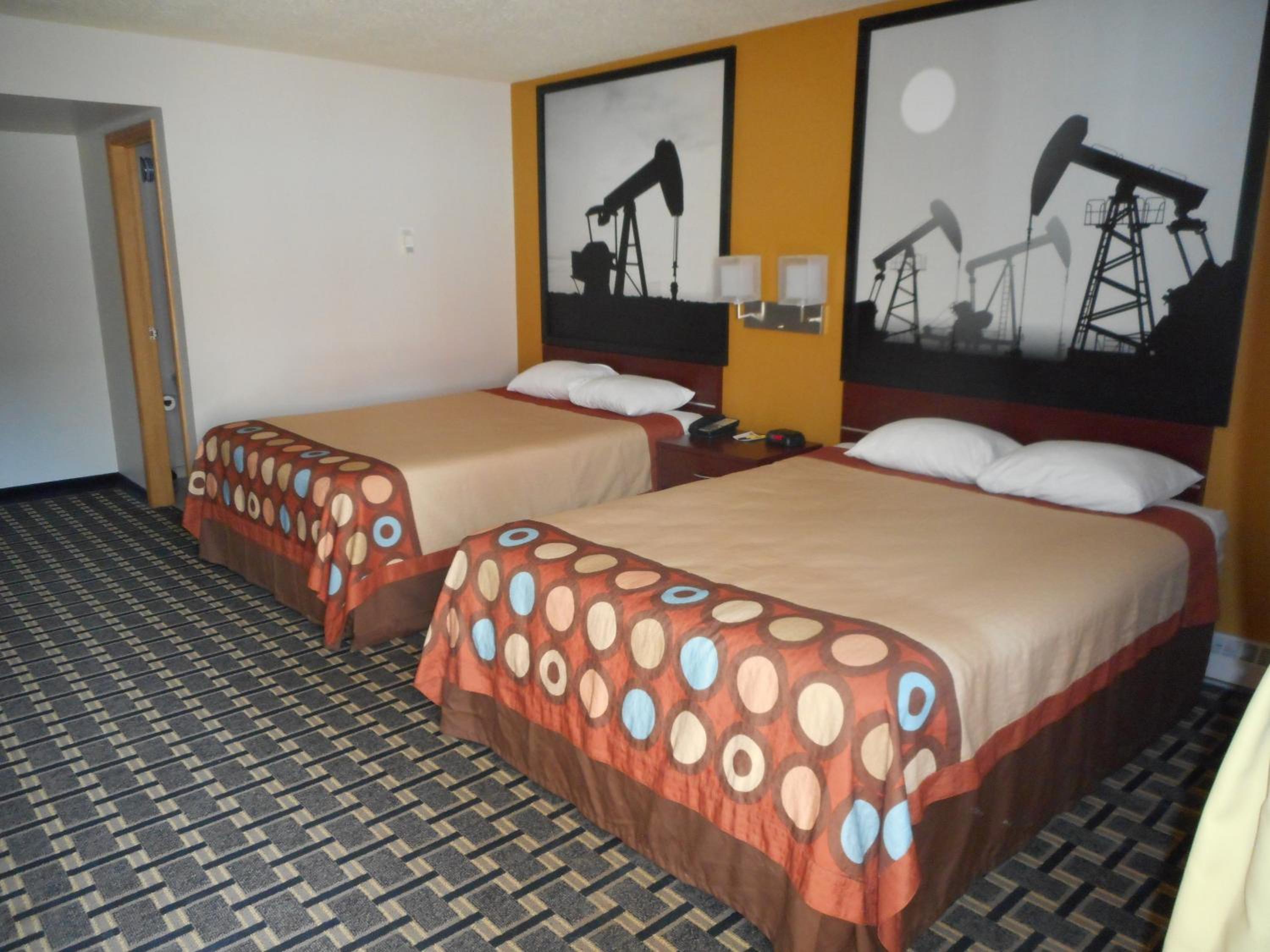 Double Room with Two Double Beds - Smoking photo 2