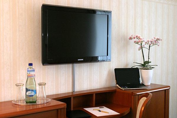 Double Room with Balcony - Photo 1