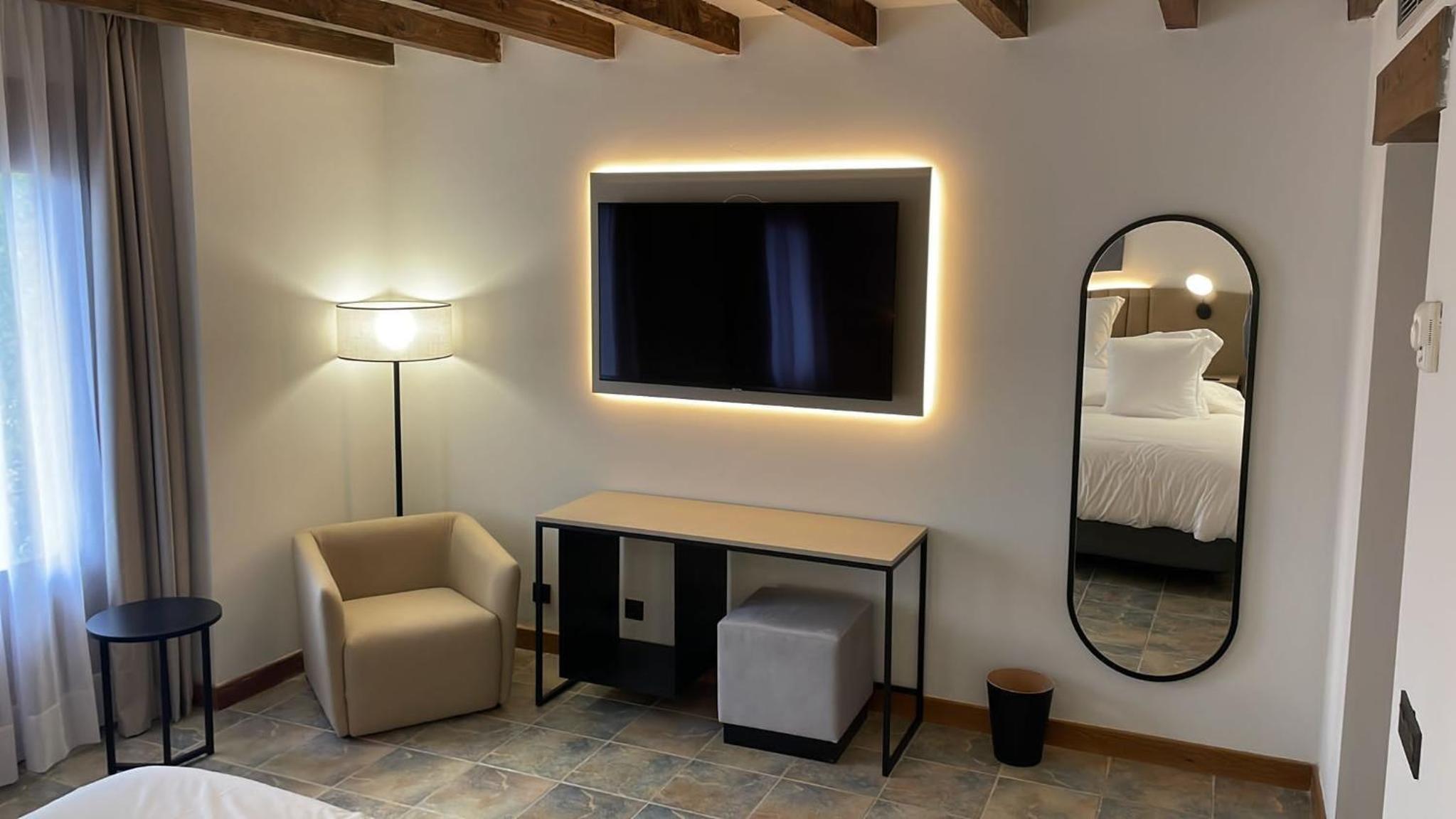 Double Room - Photo 3