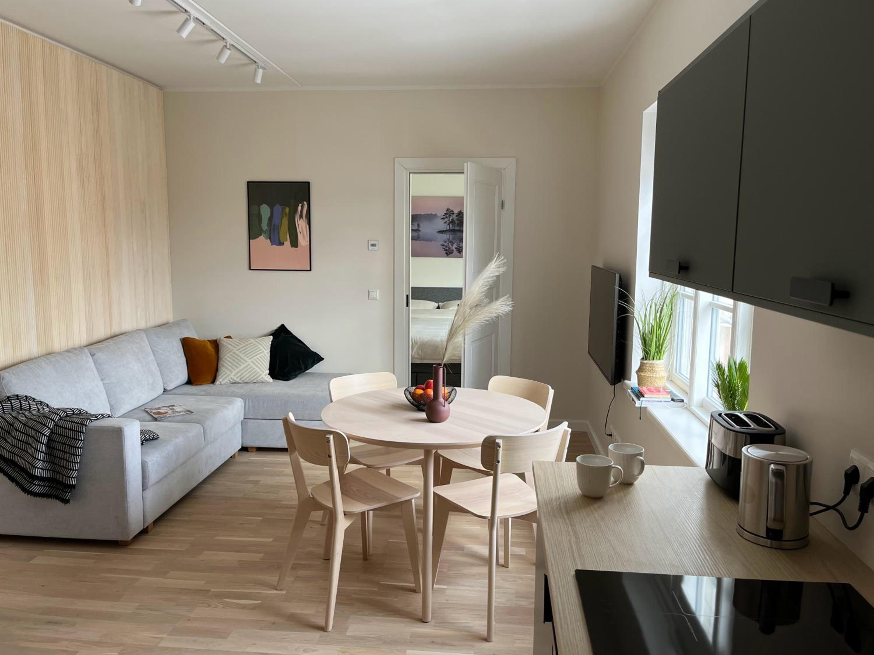 One-Bedroom Apartment