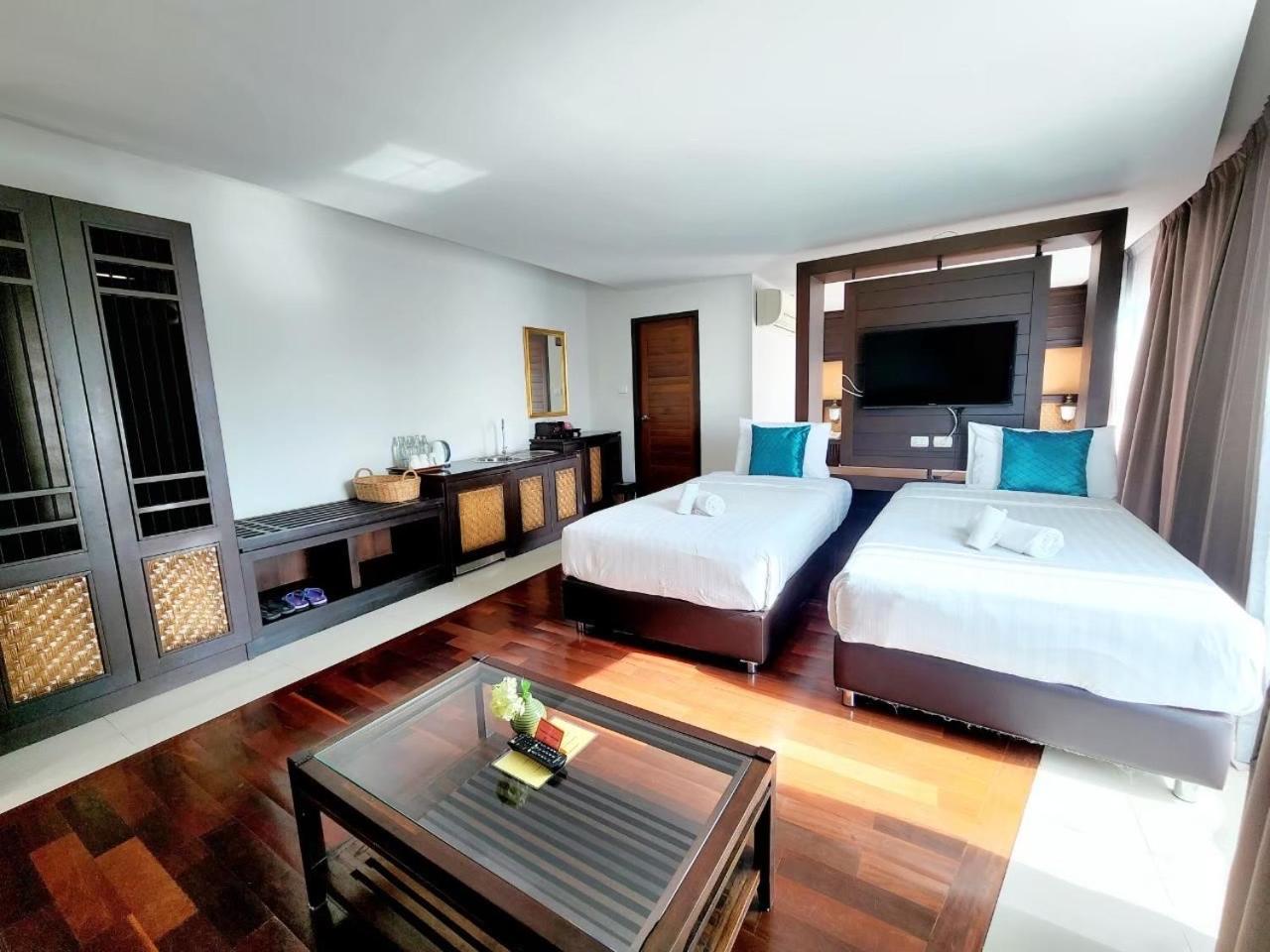 Suite photo 1