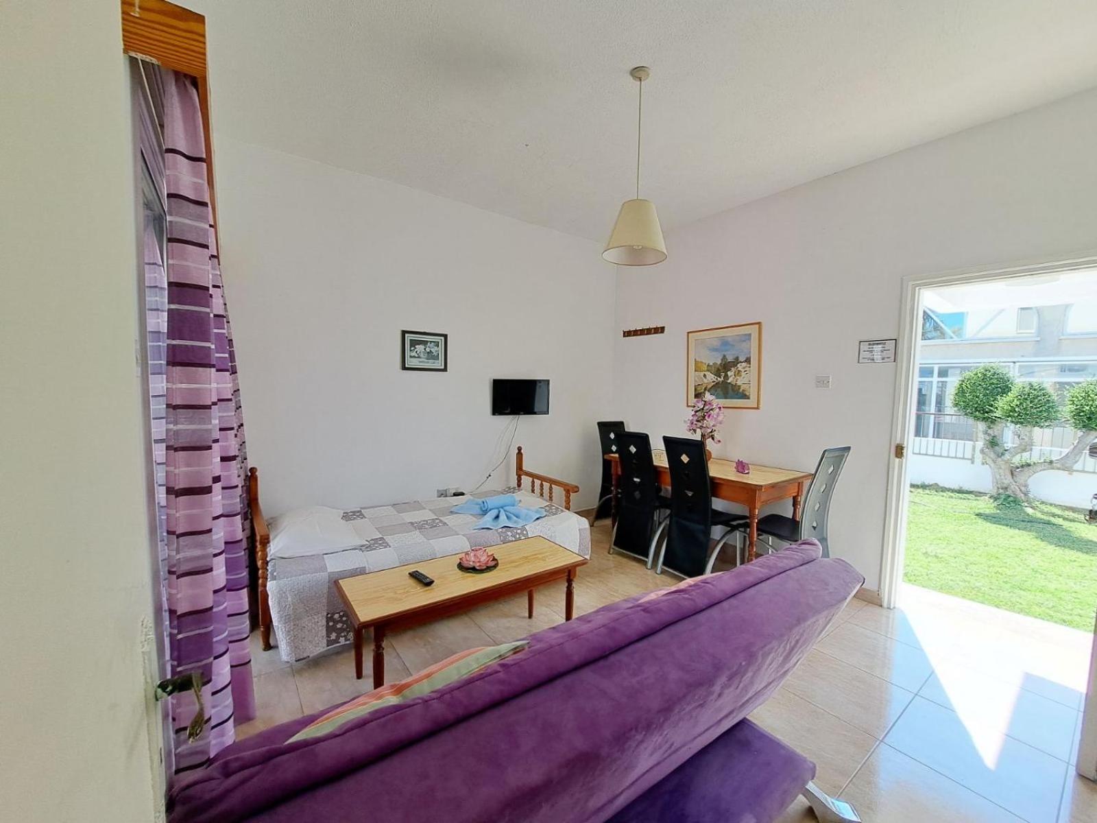 One-Bedroom Apartment (3 Adults) photo 2