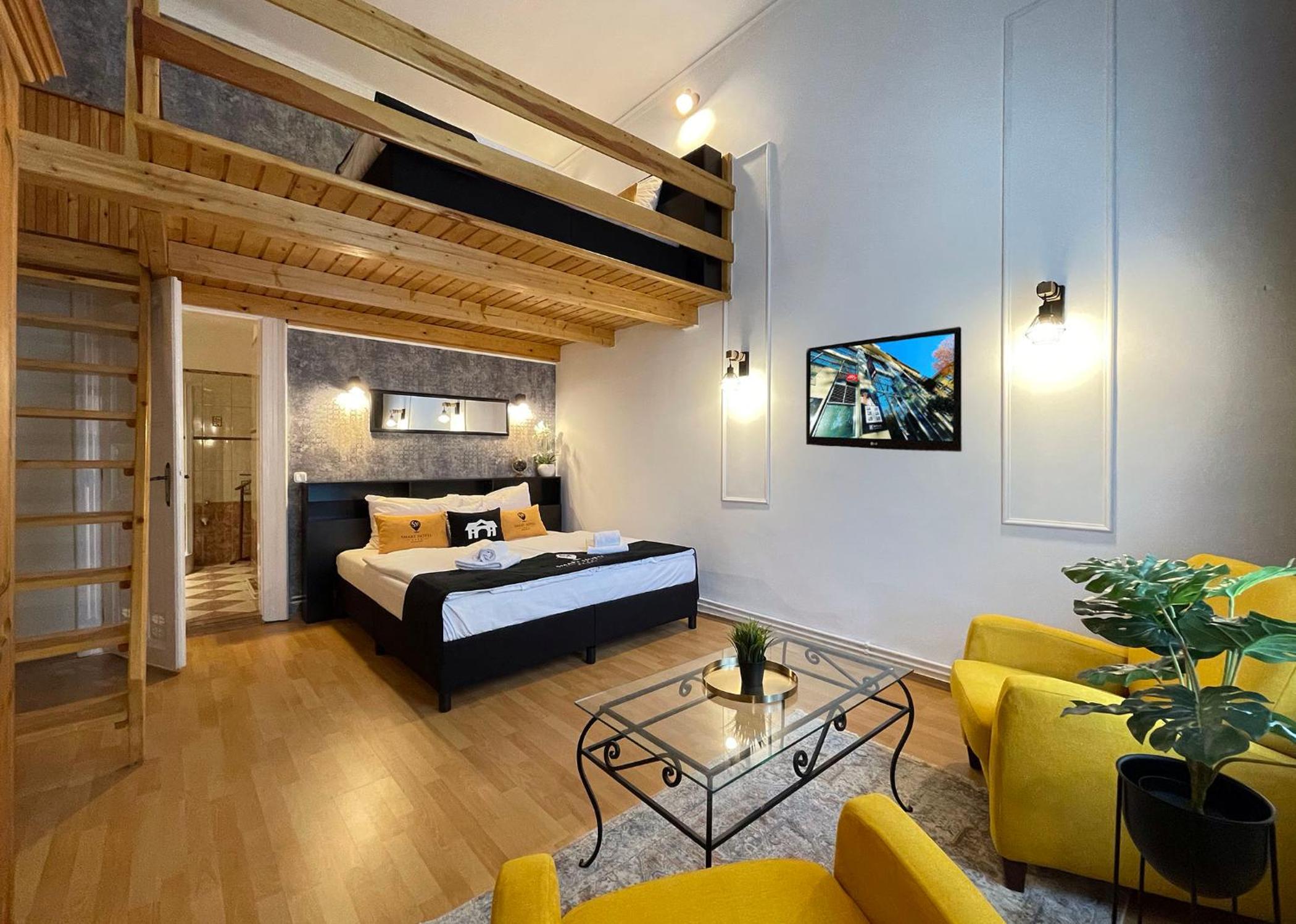 Economy apartment in side building - Photo 17