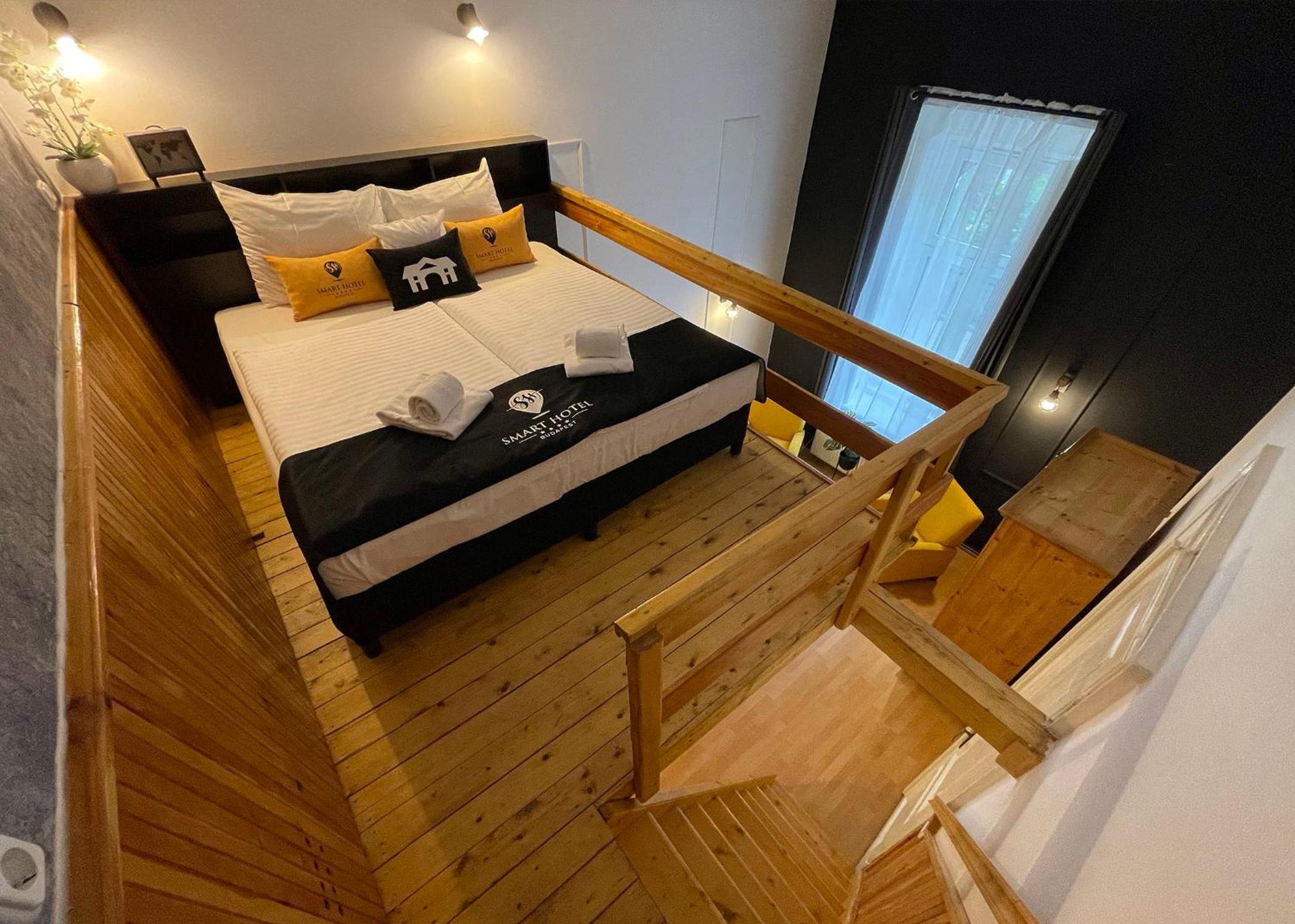 Economy apartment in side building - Photo 5