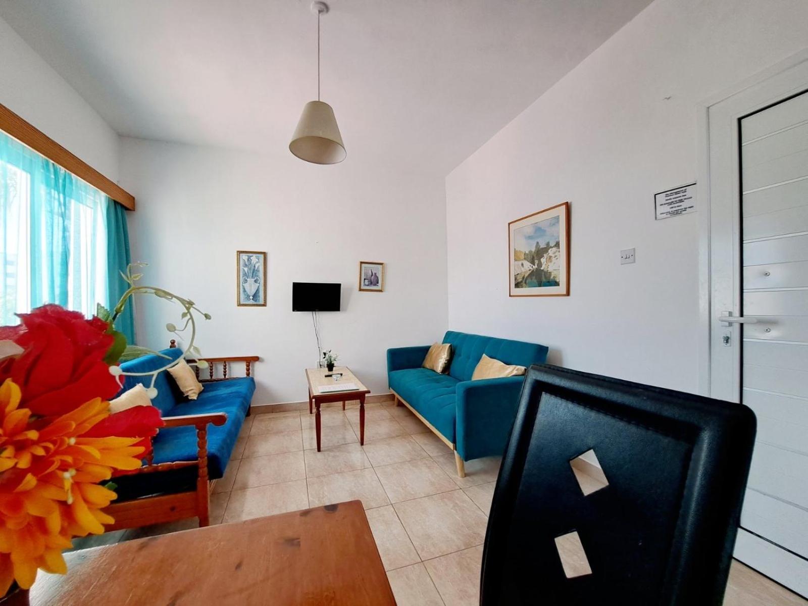 One-Bedroom Apartment (2 Adults) photo 2