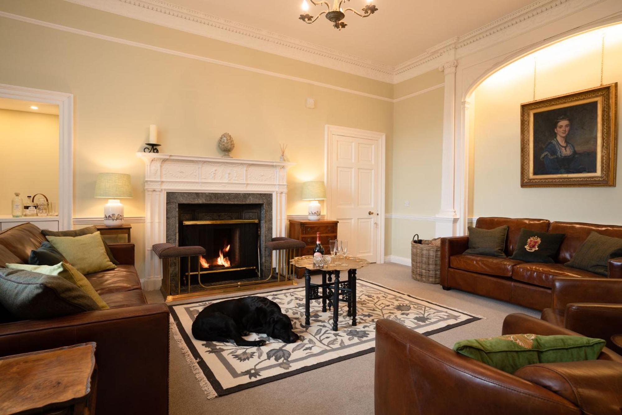 Villa photo 3
