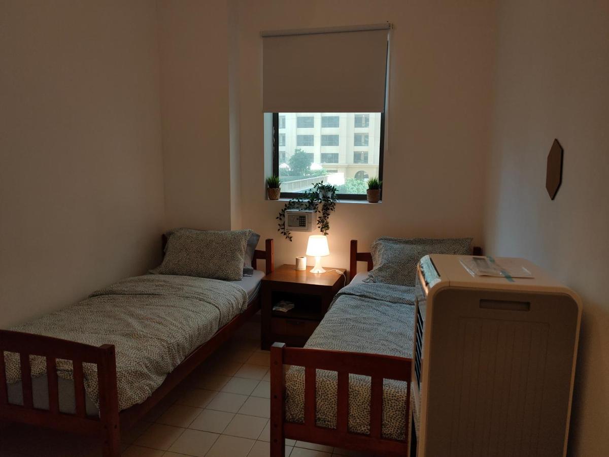 Twin Room with Private Bathroom photo 3