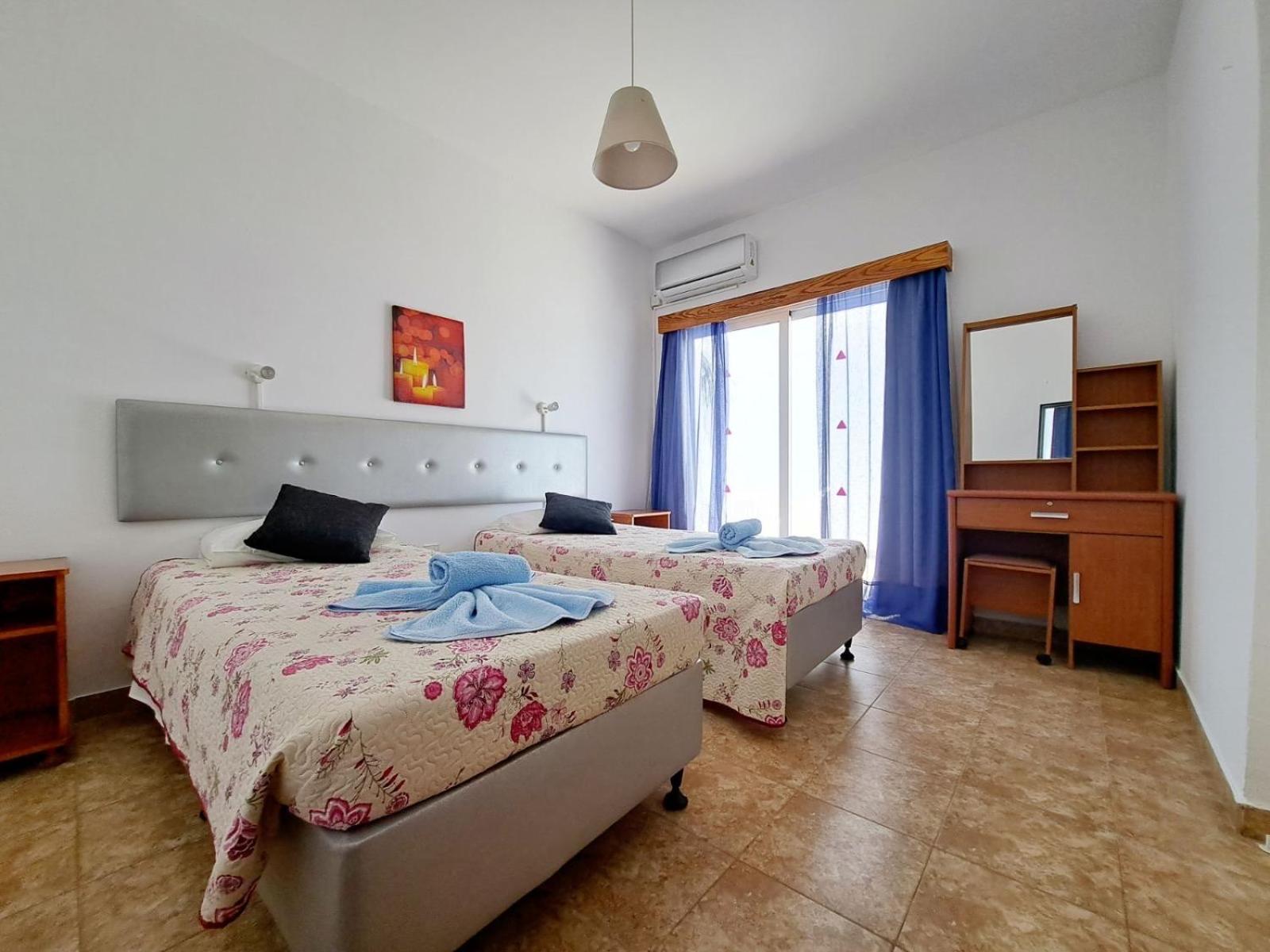 One-Bedroom Apartment (4 Adults) photo 1