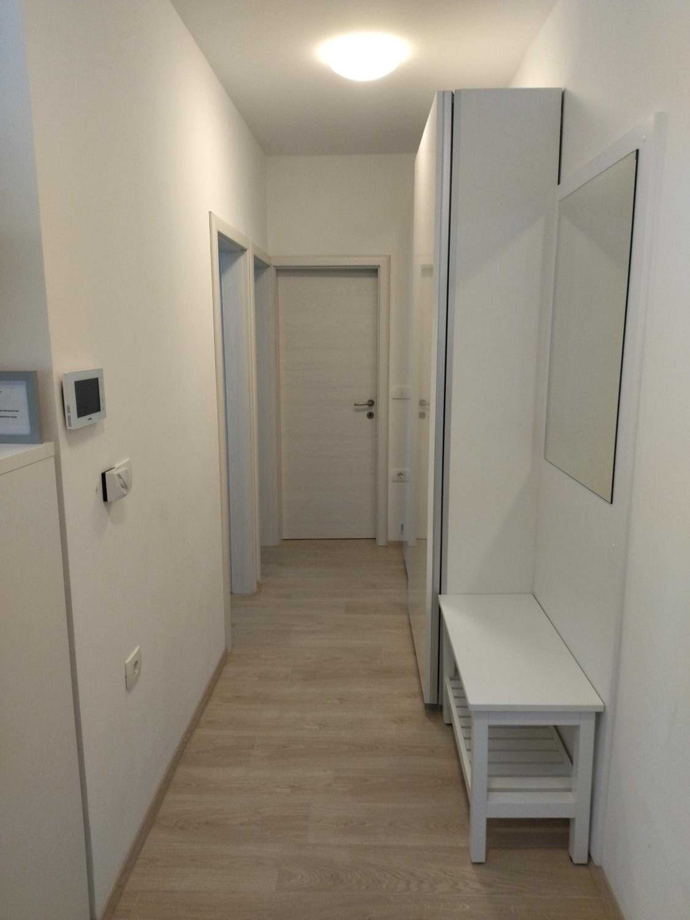 Apartment with Balcony - Photo 7
