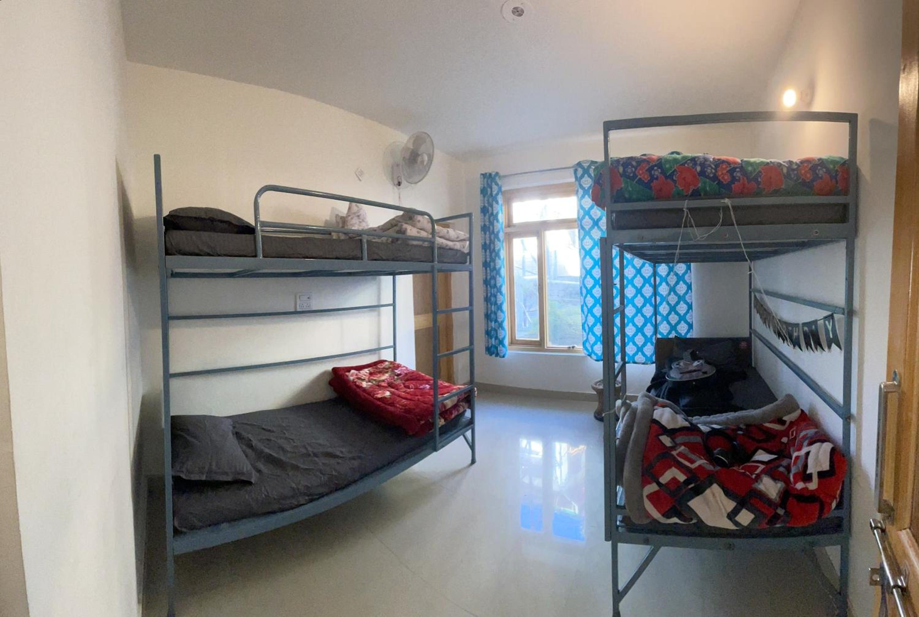 Bed in 4-Bed Mixed Dormitory Room photo 1