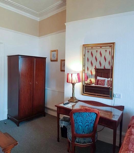 Deluxe Family Room - Photo 15