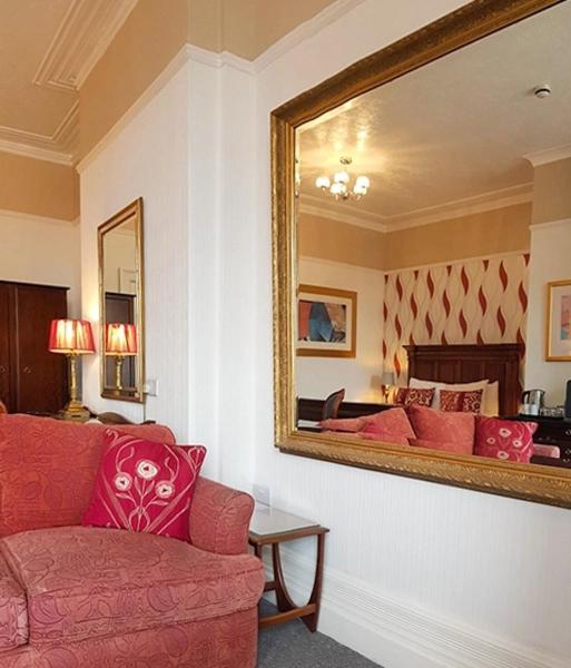 Deluxe Family Room - Photo 14