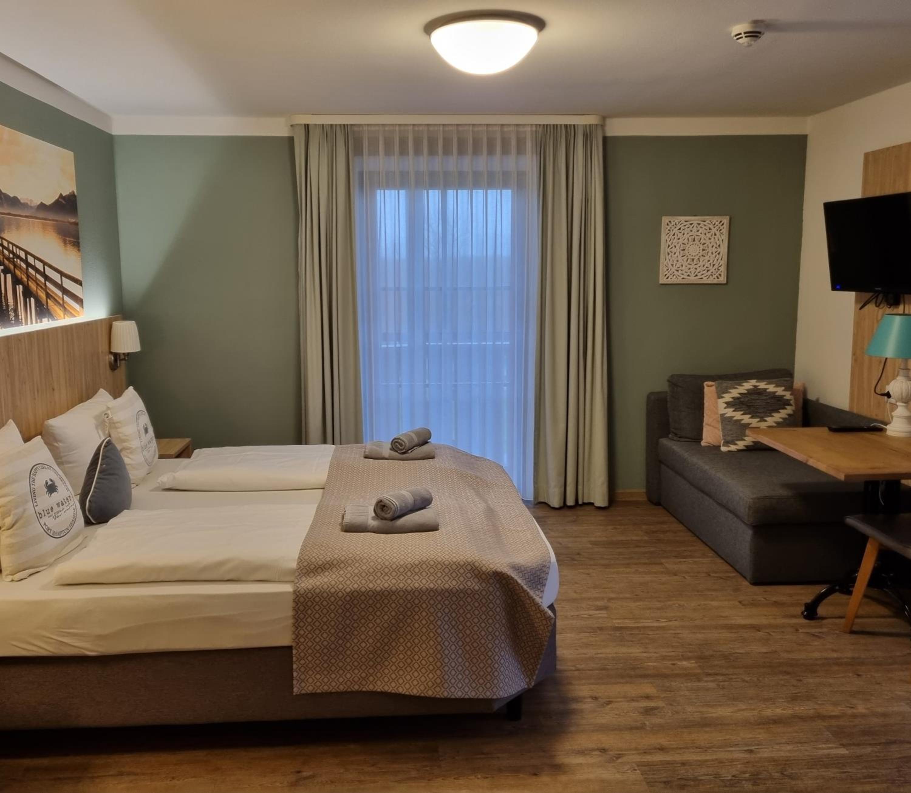 Double Room with Balcony photo 3