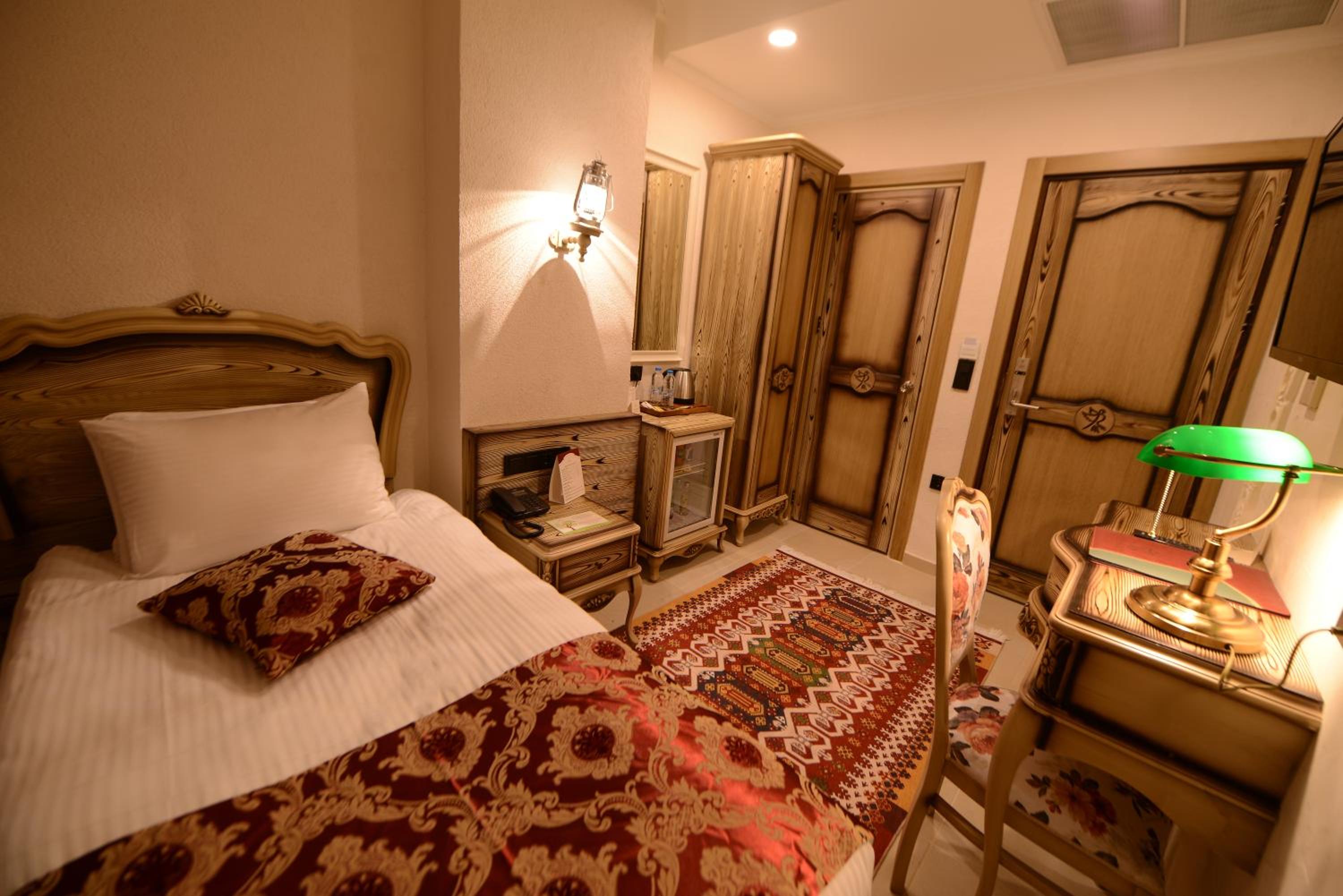 Budget Single Room photo 2
