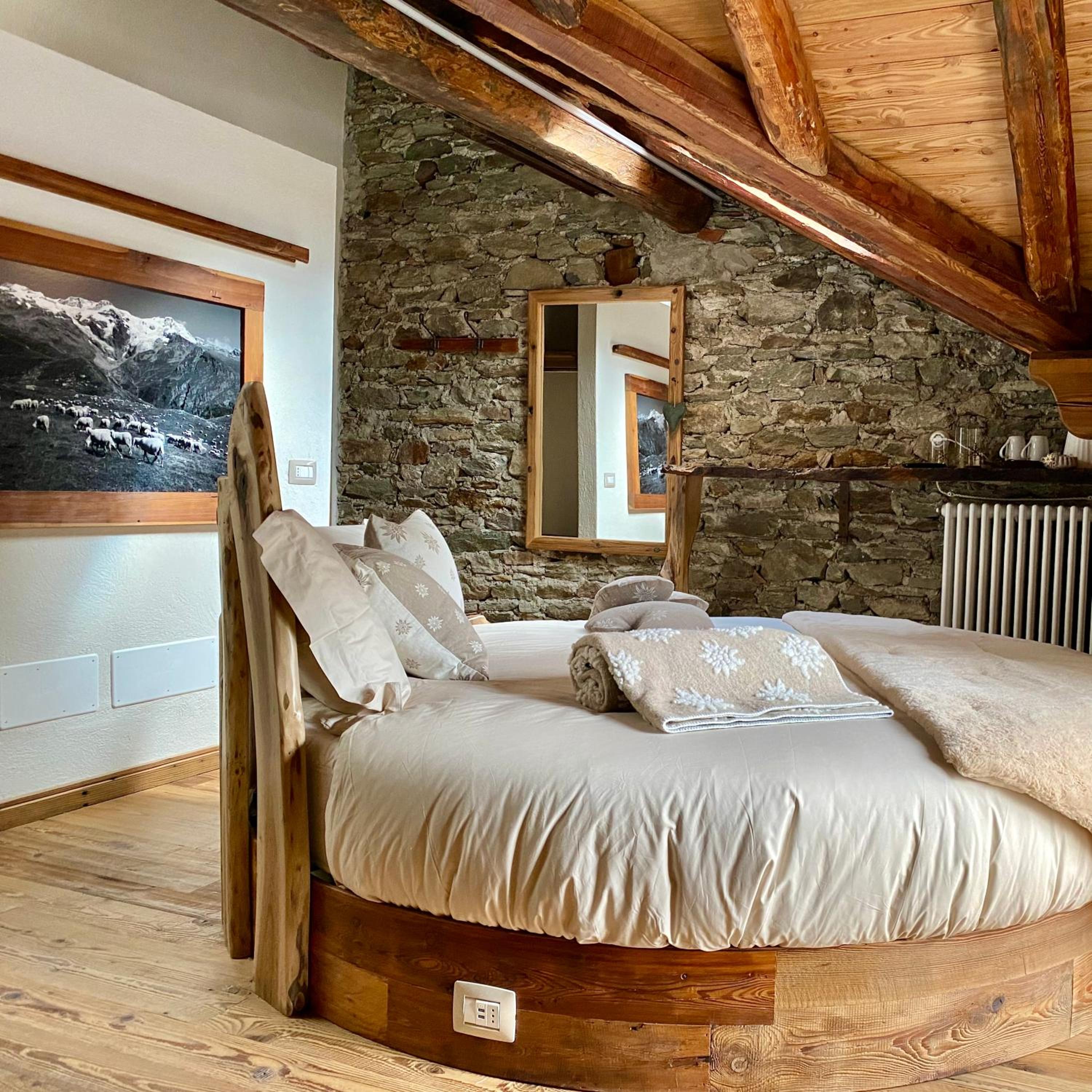 Junior Suite with Sauna - Photo 1