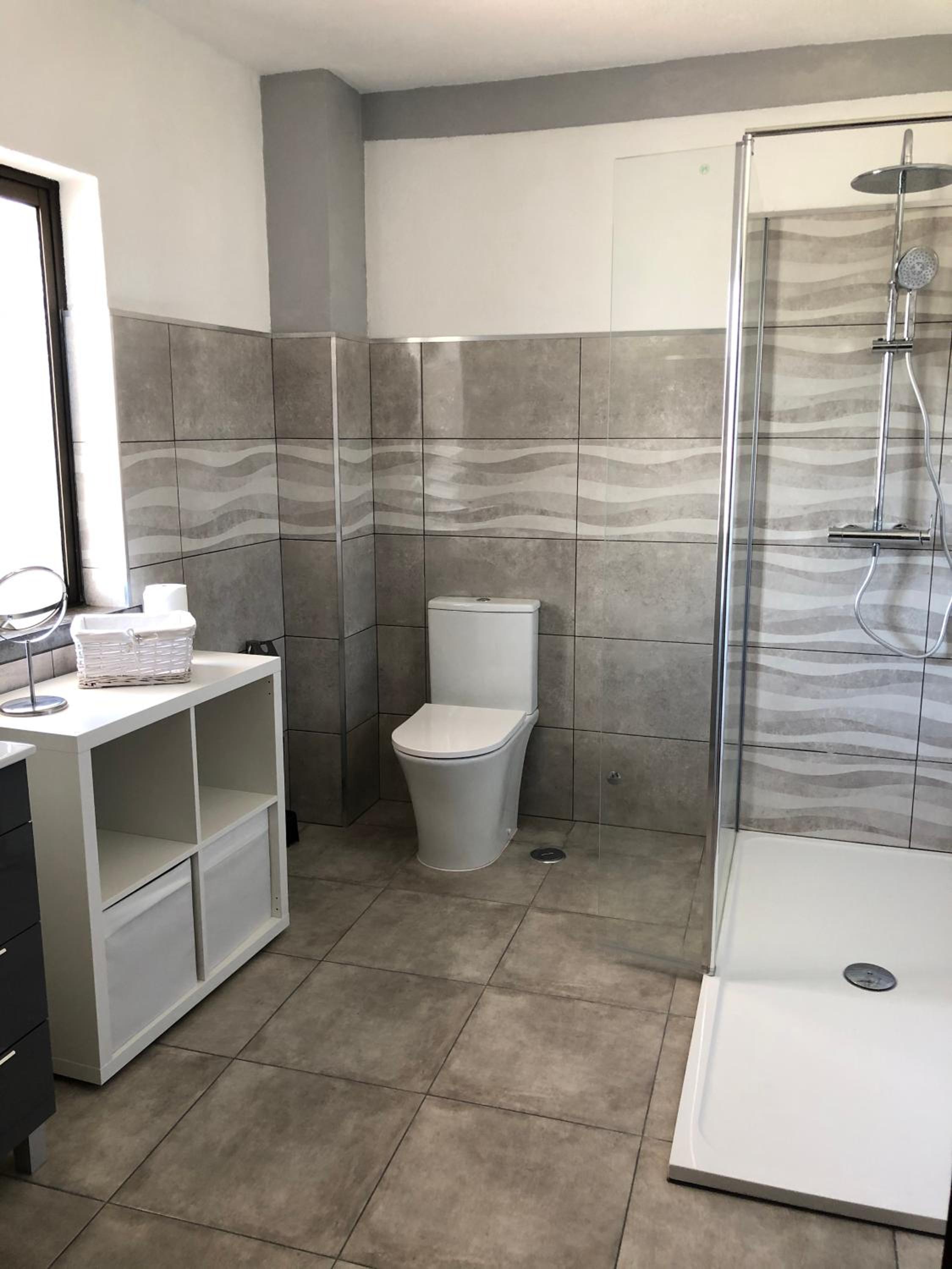 Apartment with Sea View - Photo 10
