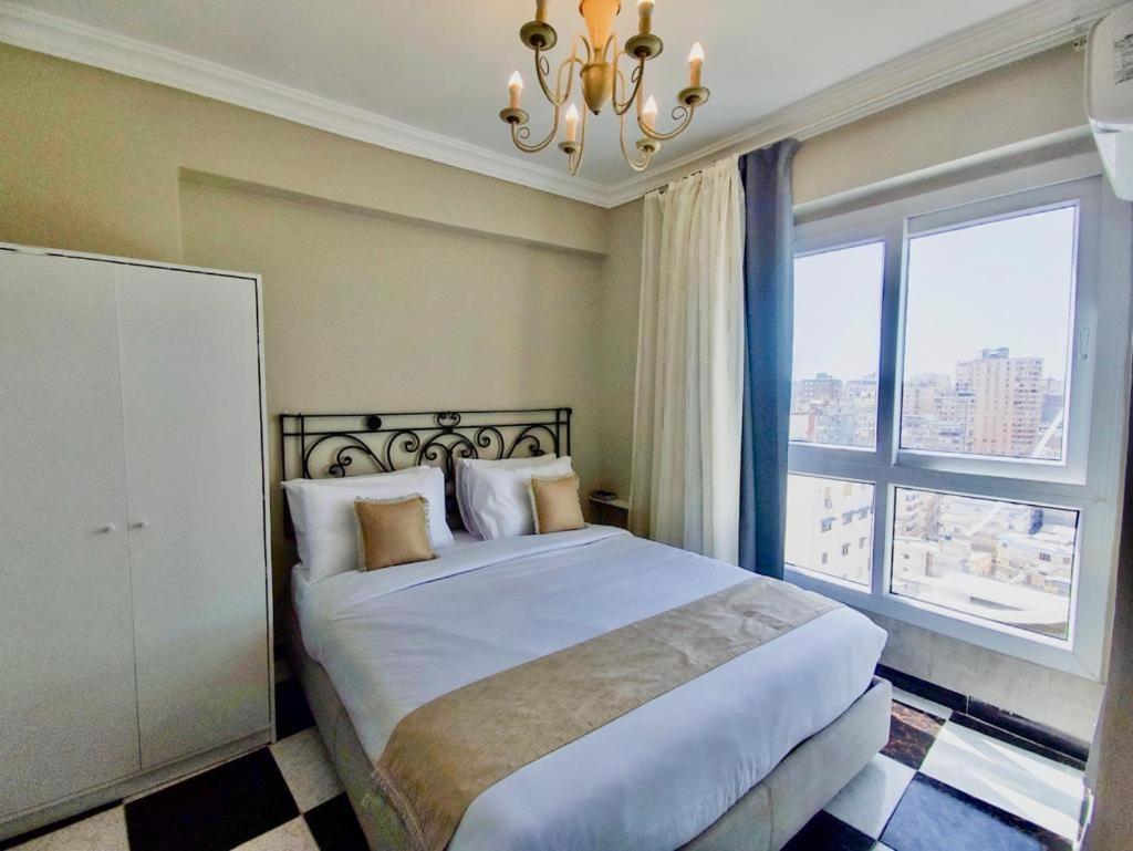 One-Bedroom Apartment - Photo 13
