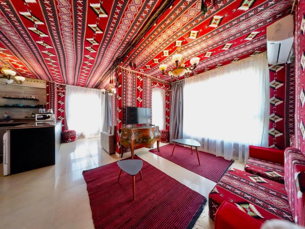 One-Bedroom Apartment - Photo 10