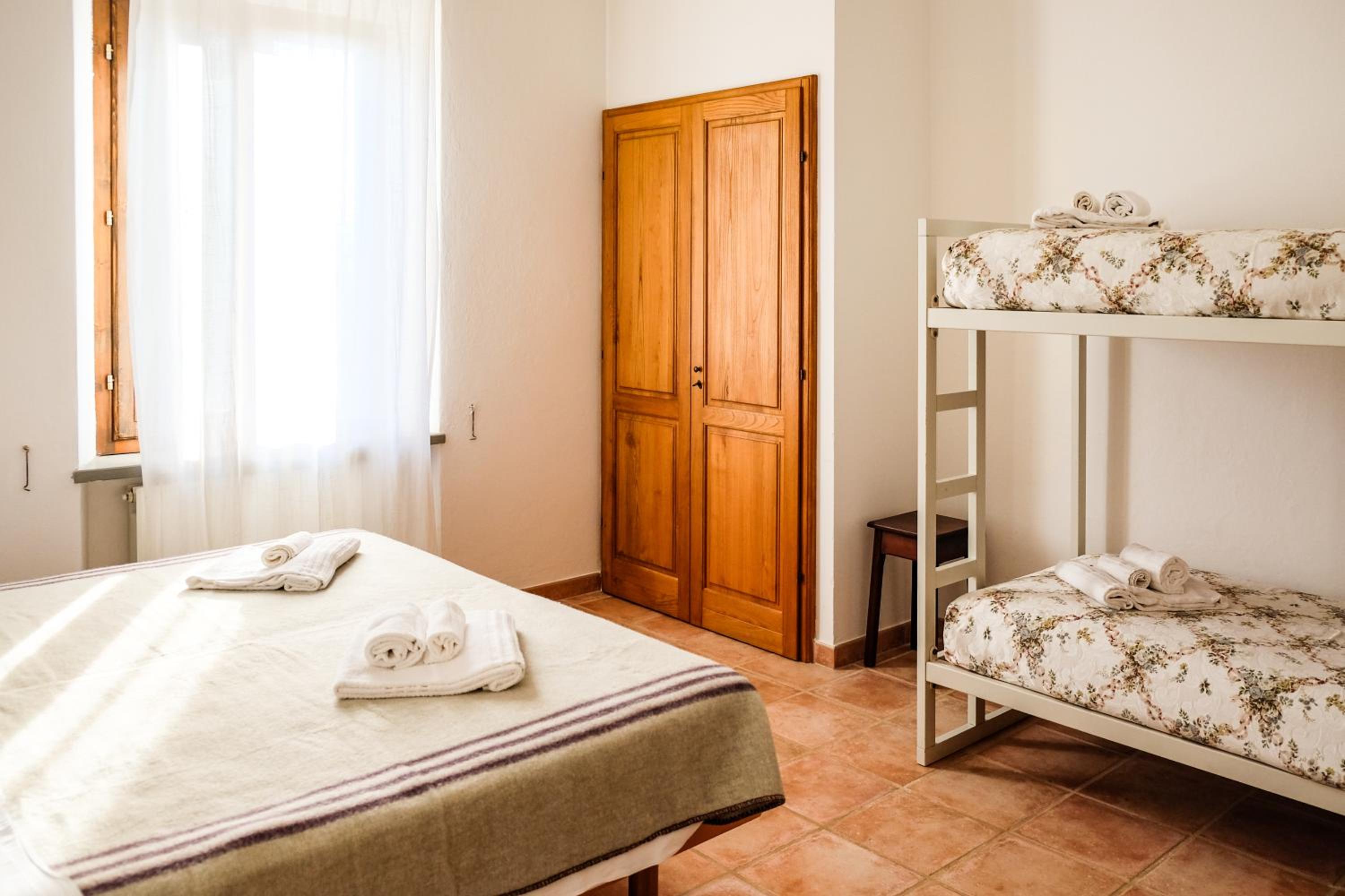 Quadruple Room photo 2