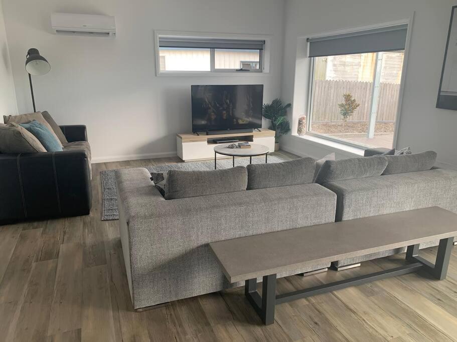 Two-Bedroom House photo 2