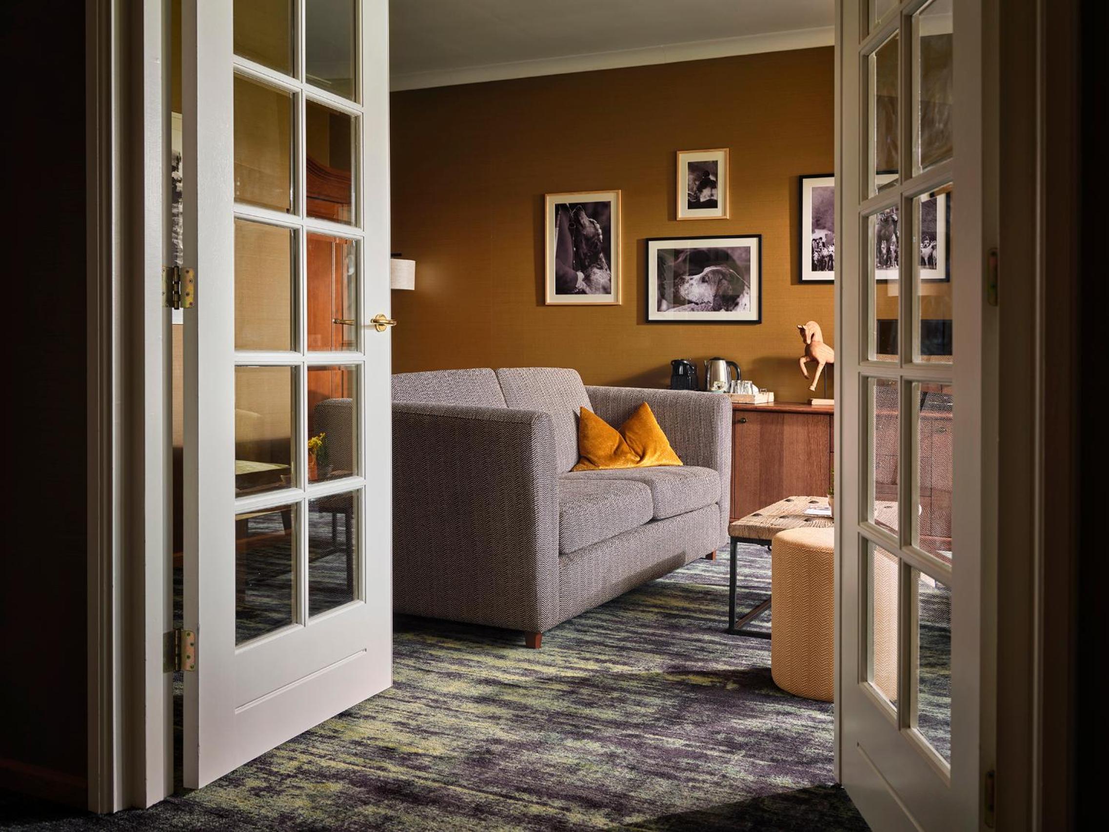 Deluxe Royal Suite - Photo 5