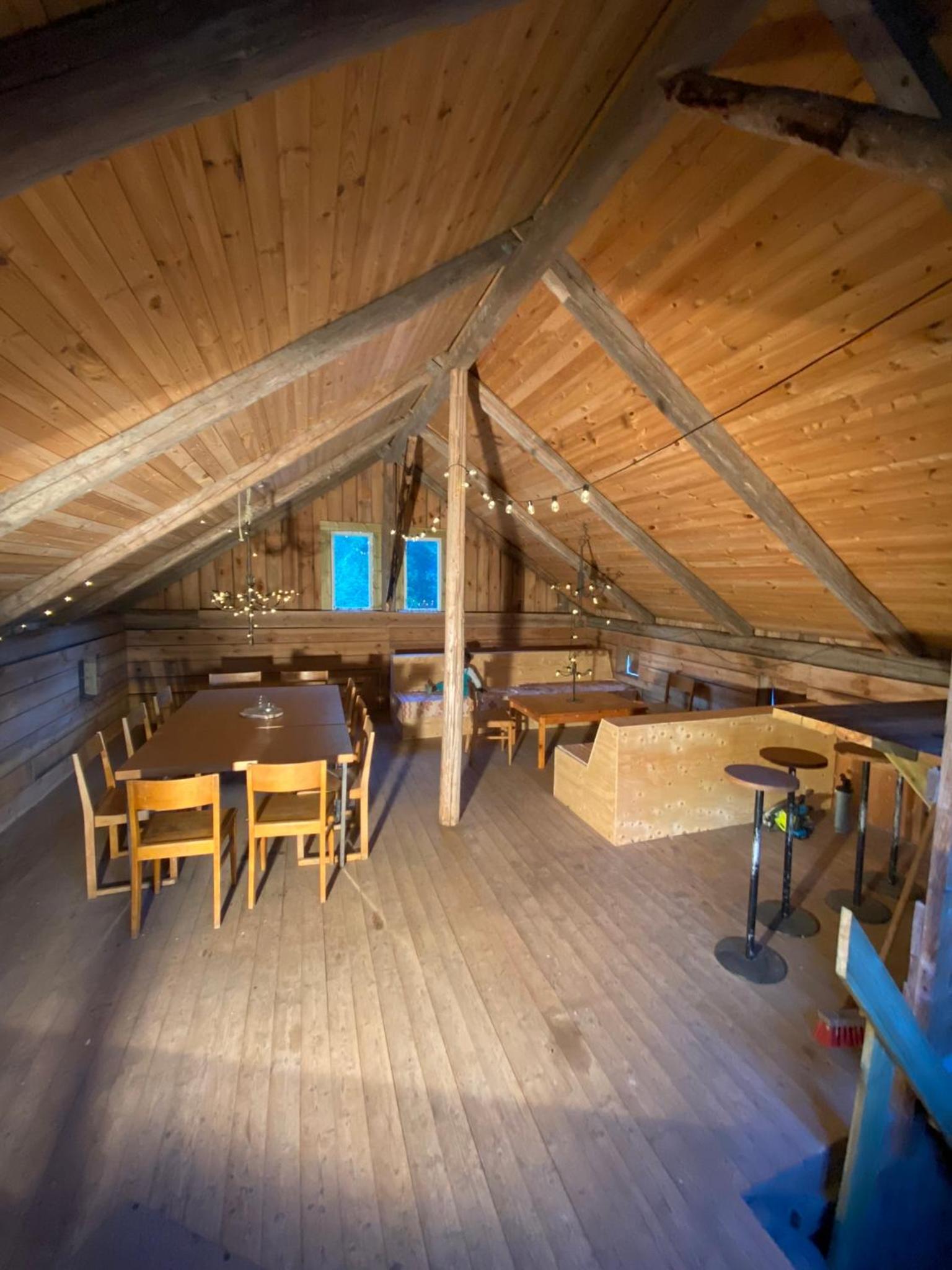 Three-Bedroom House - Photo 18