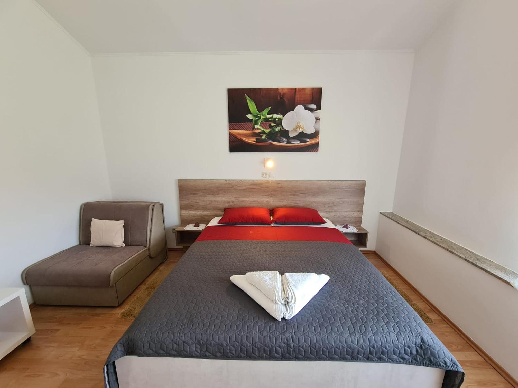 Two-Bedroom Apartment with Sea View photo 1