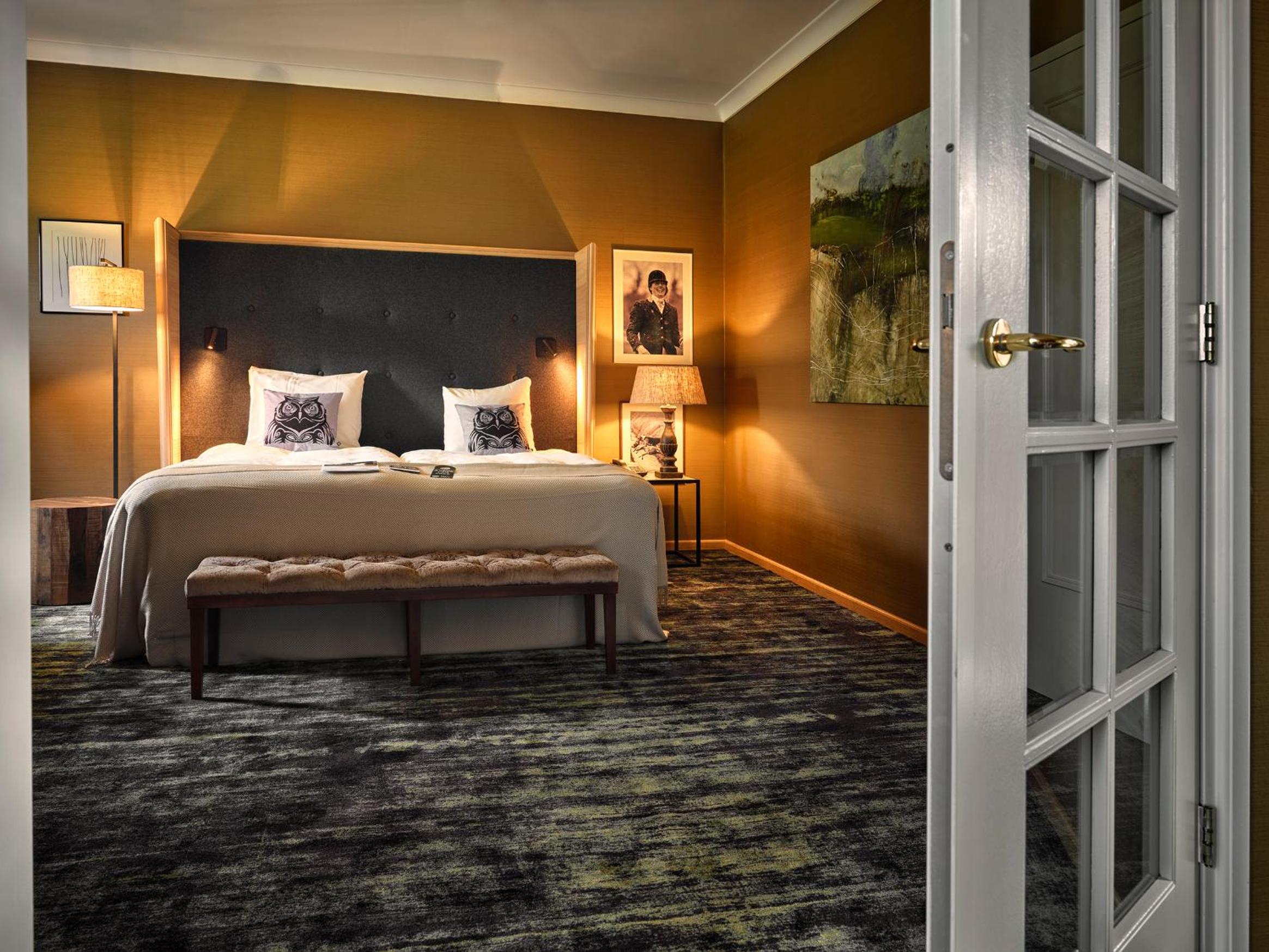 Deluxe Royal Suite - Photo 6