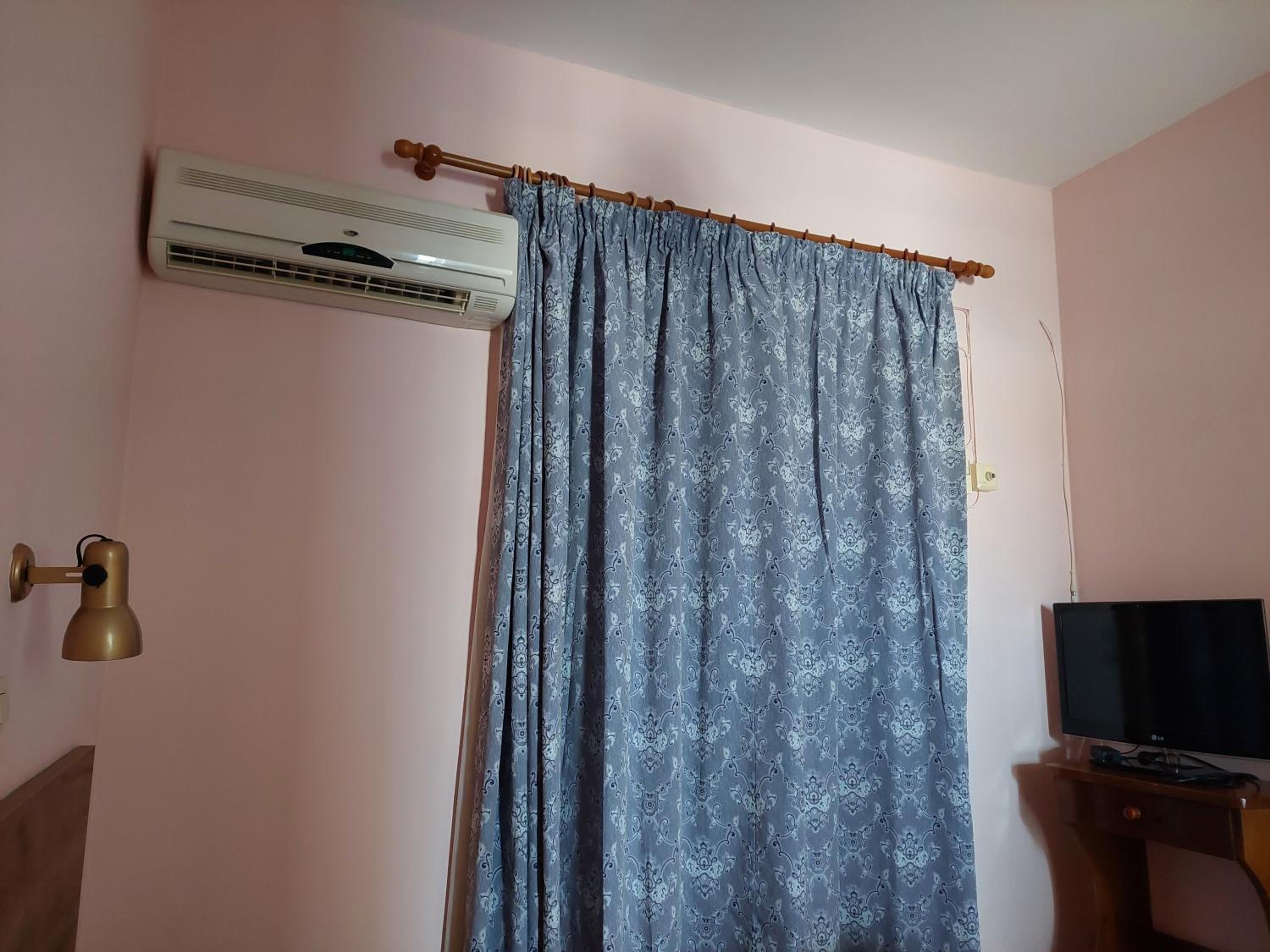 One-Bedroom Apartment (2 Adults)