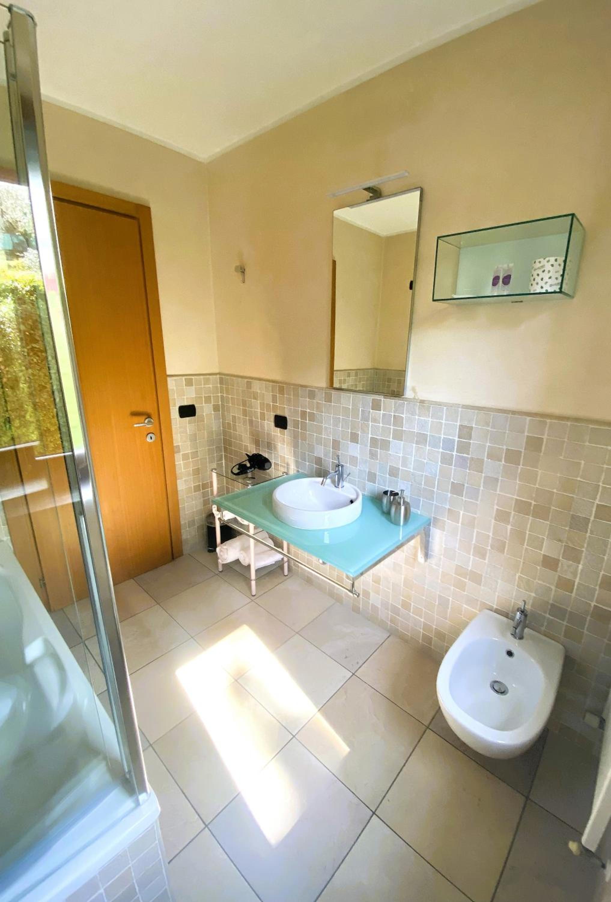 Double Room with Balcony photo 3