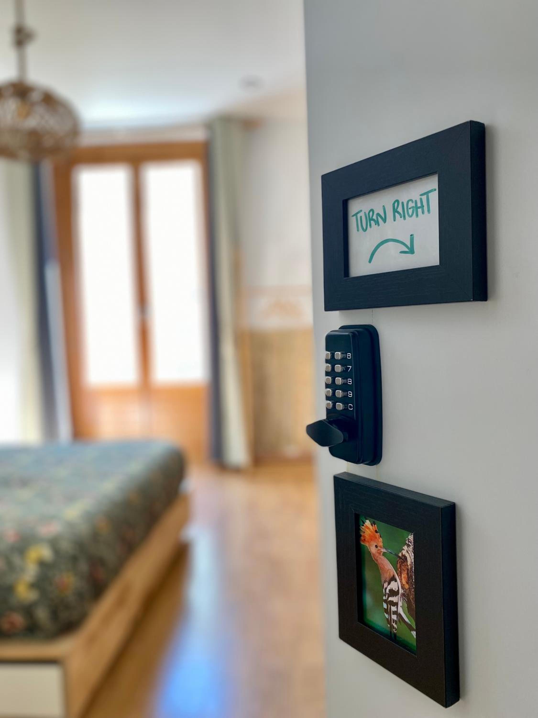 Deluxe Double Room with Balcony photo 3