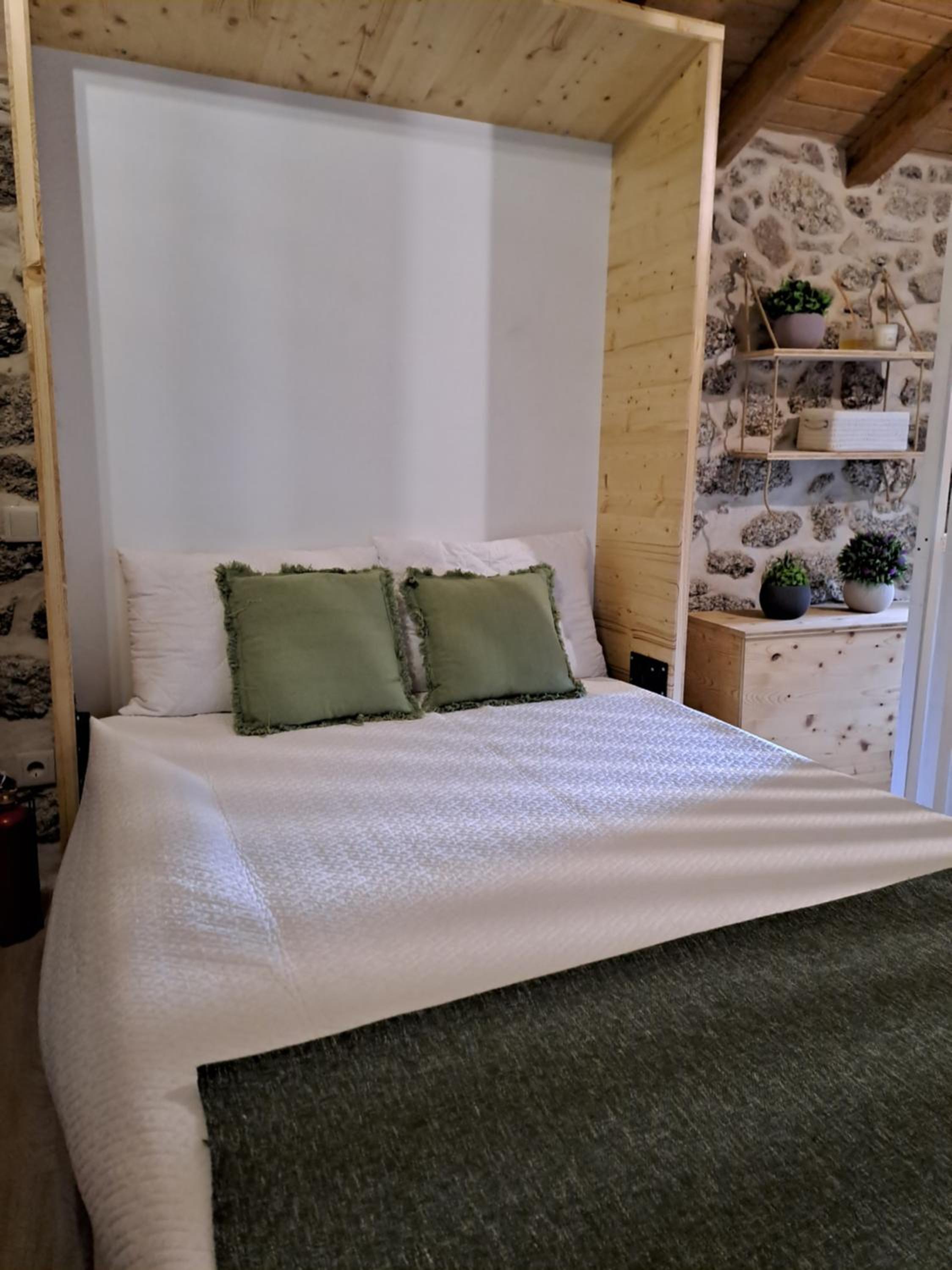 One-Bedroom House photo 2