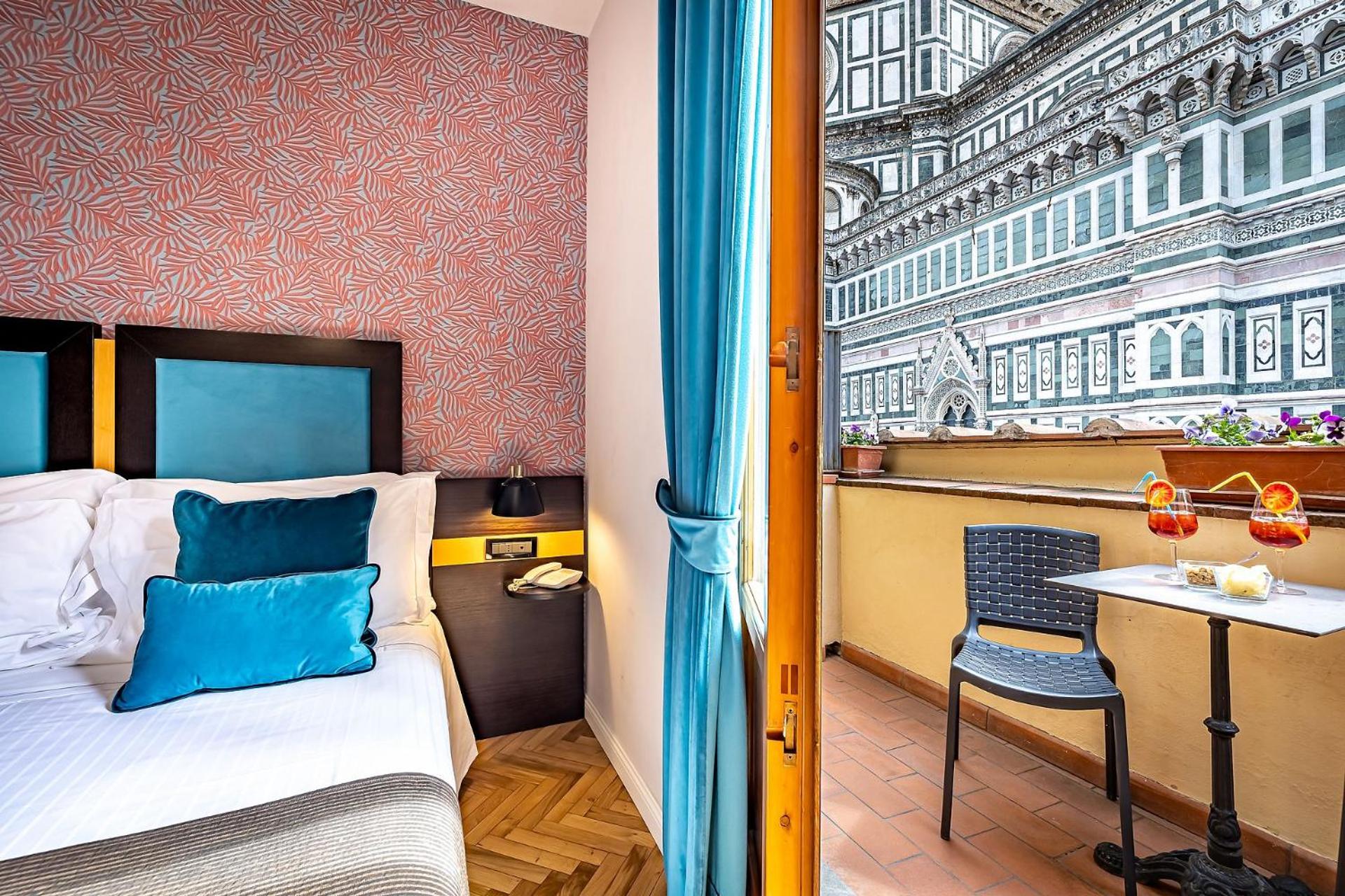 Double or Twin Room with Balcony photo 2