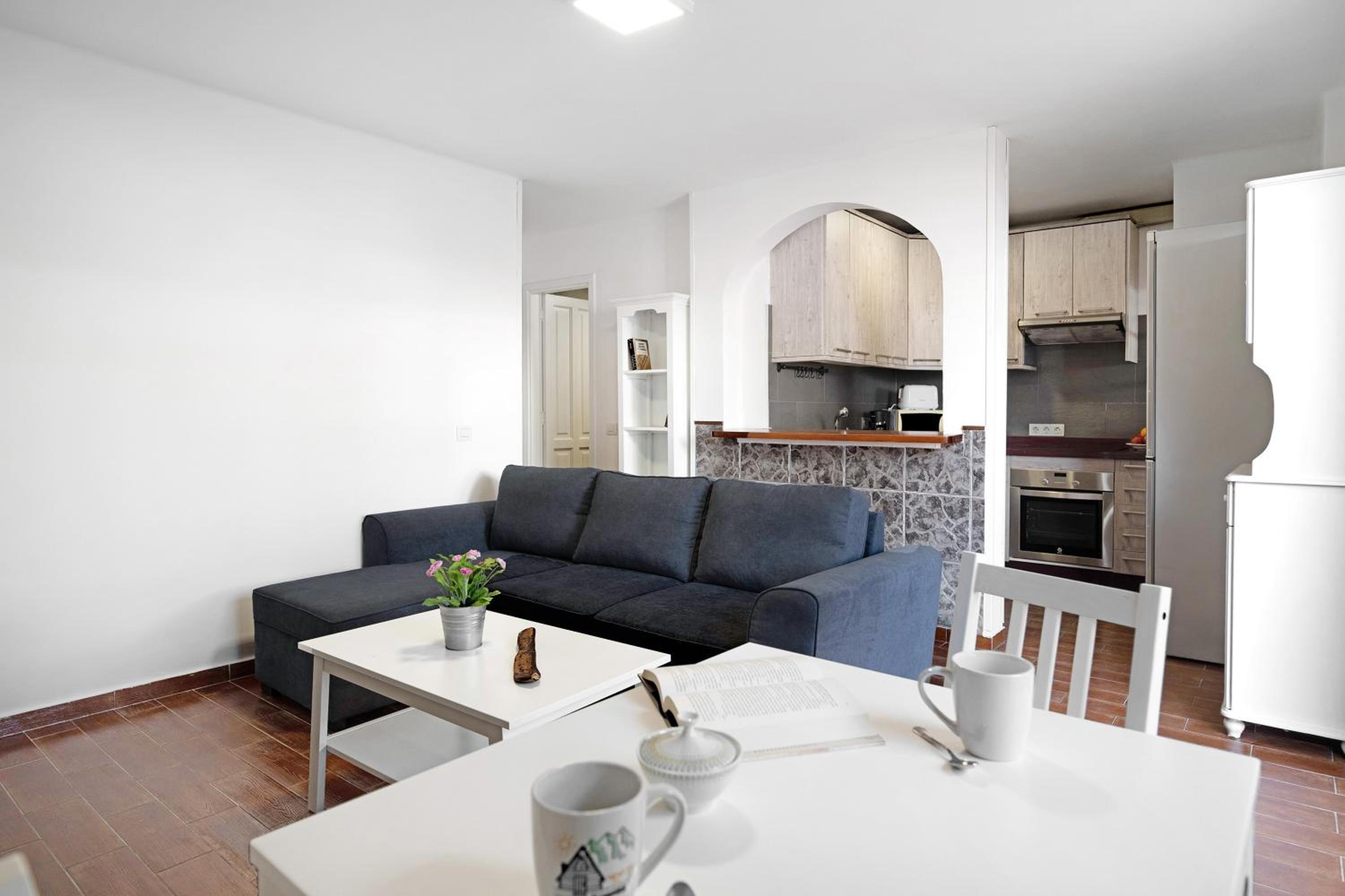 Superior Apartment with City View photo 2
