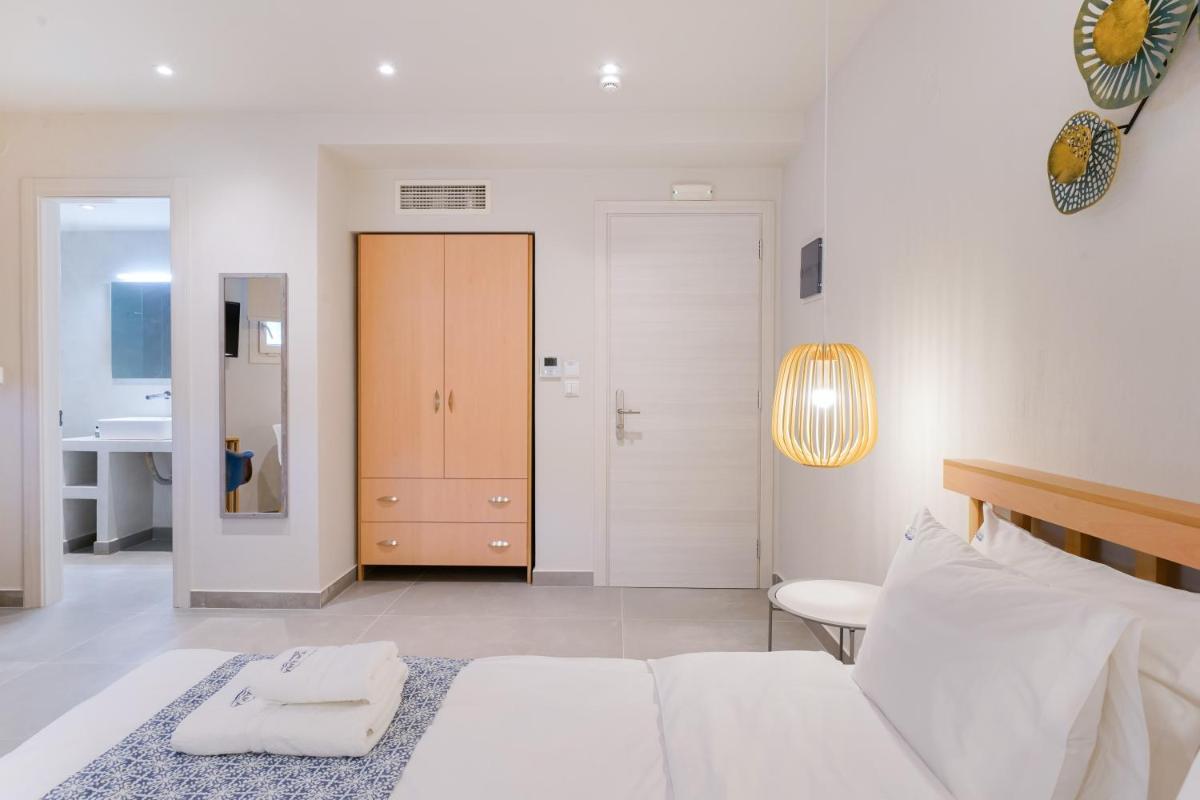 Double Room photo 3
