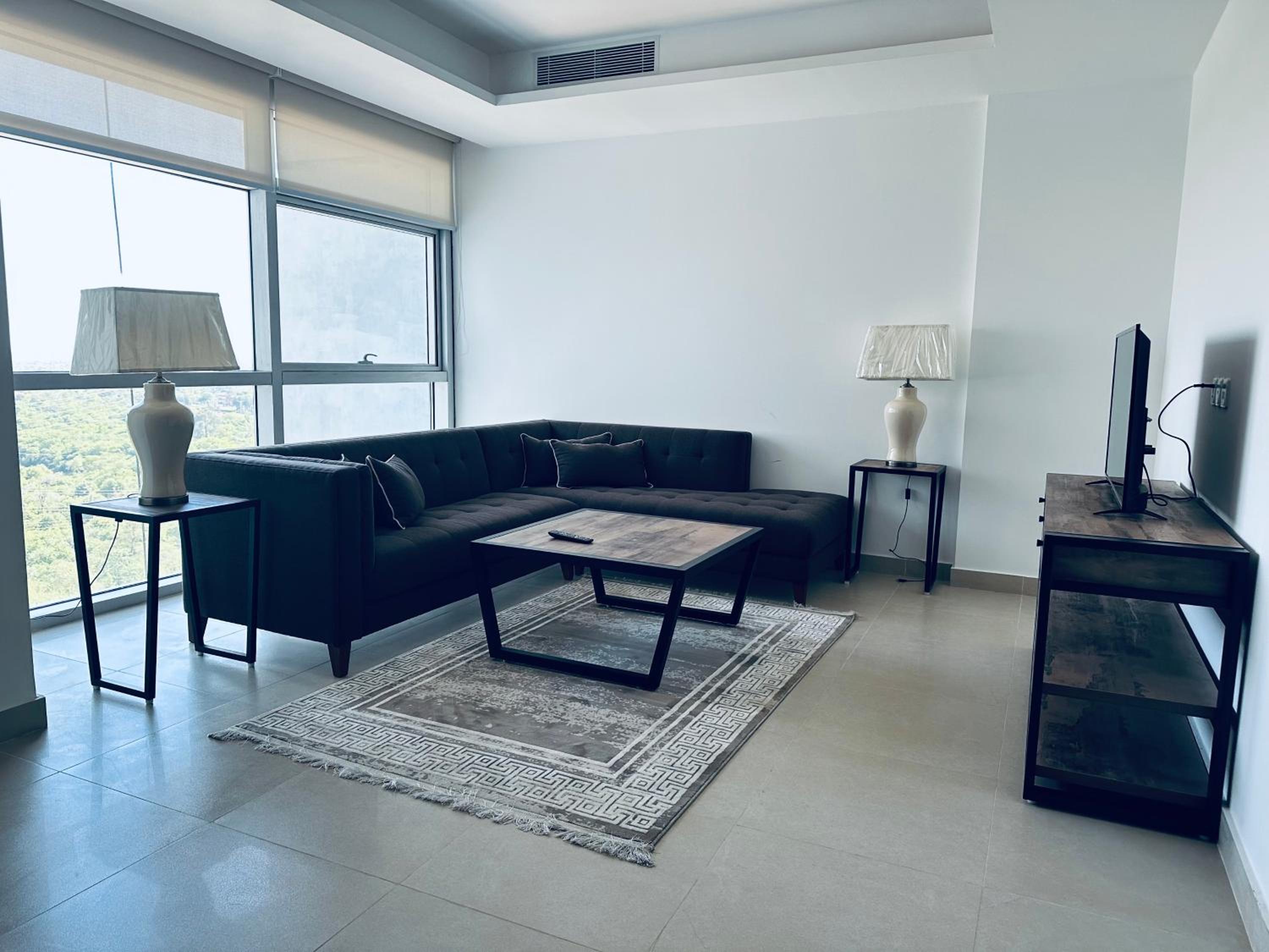 Two-Bedroom Apartment with Lake View