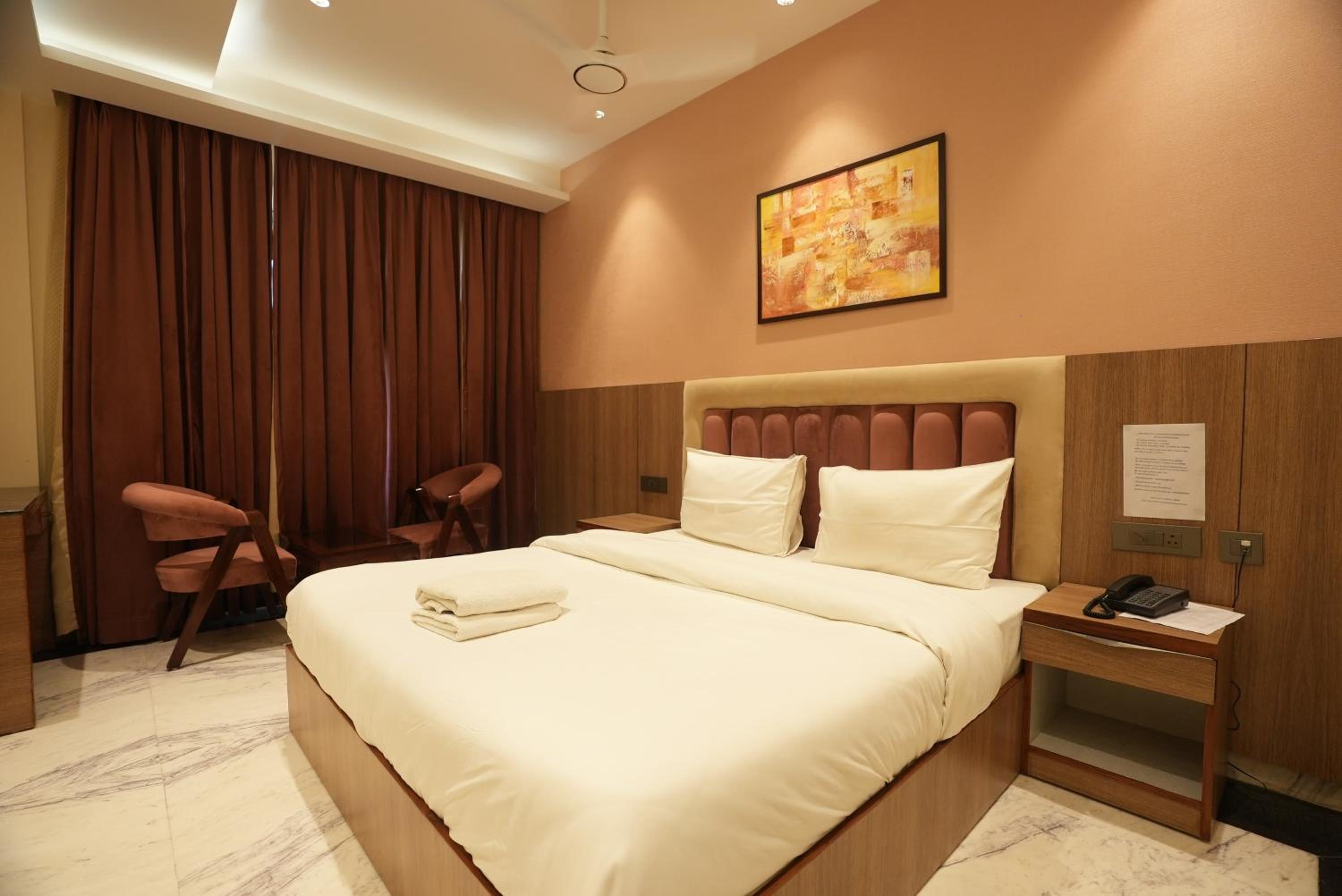 Superior King Room