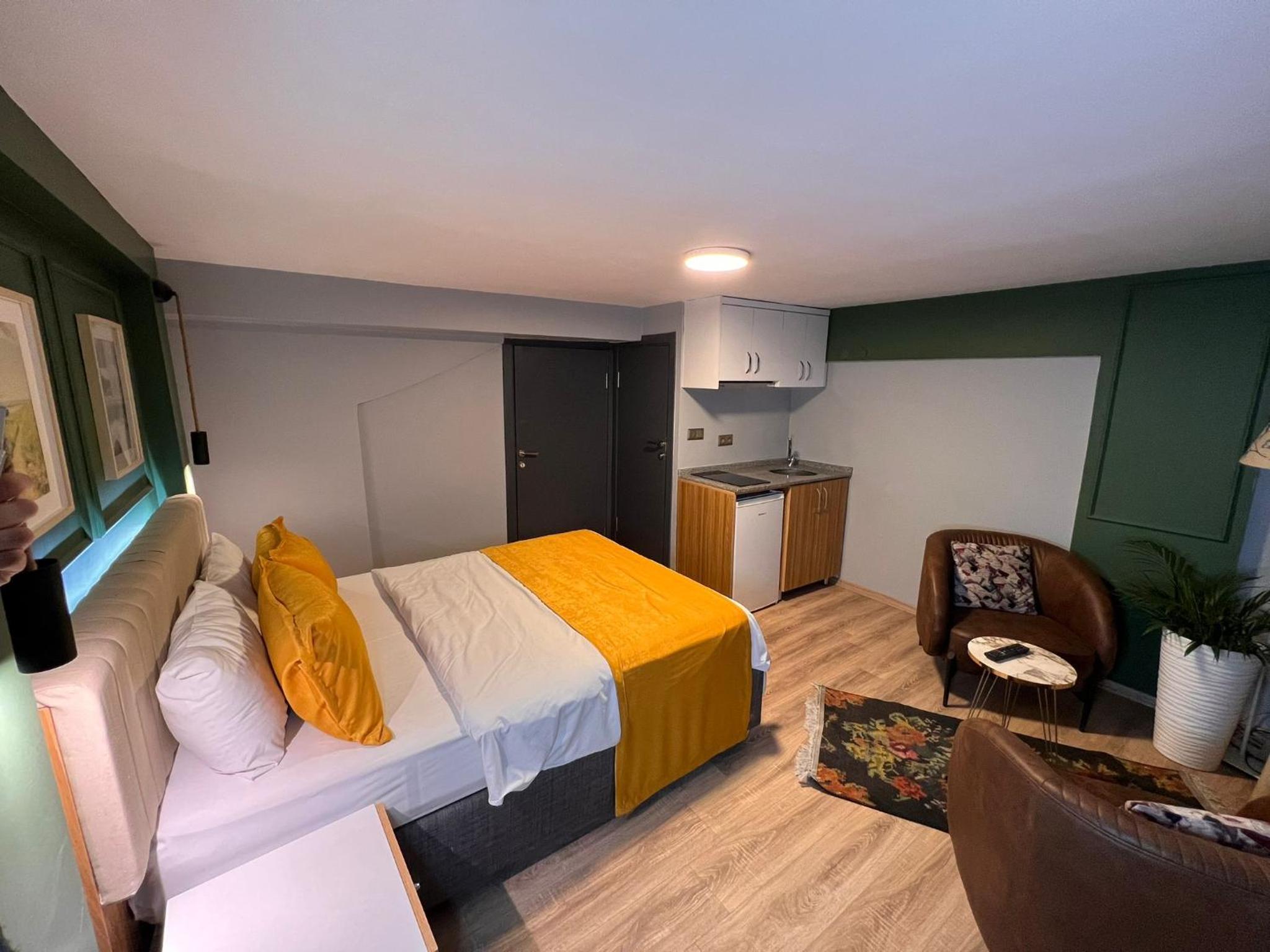 Budget Double Room photo 1