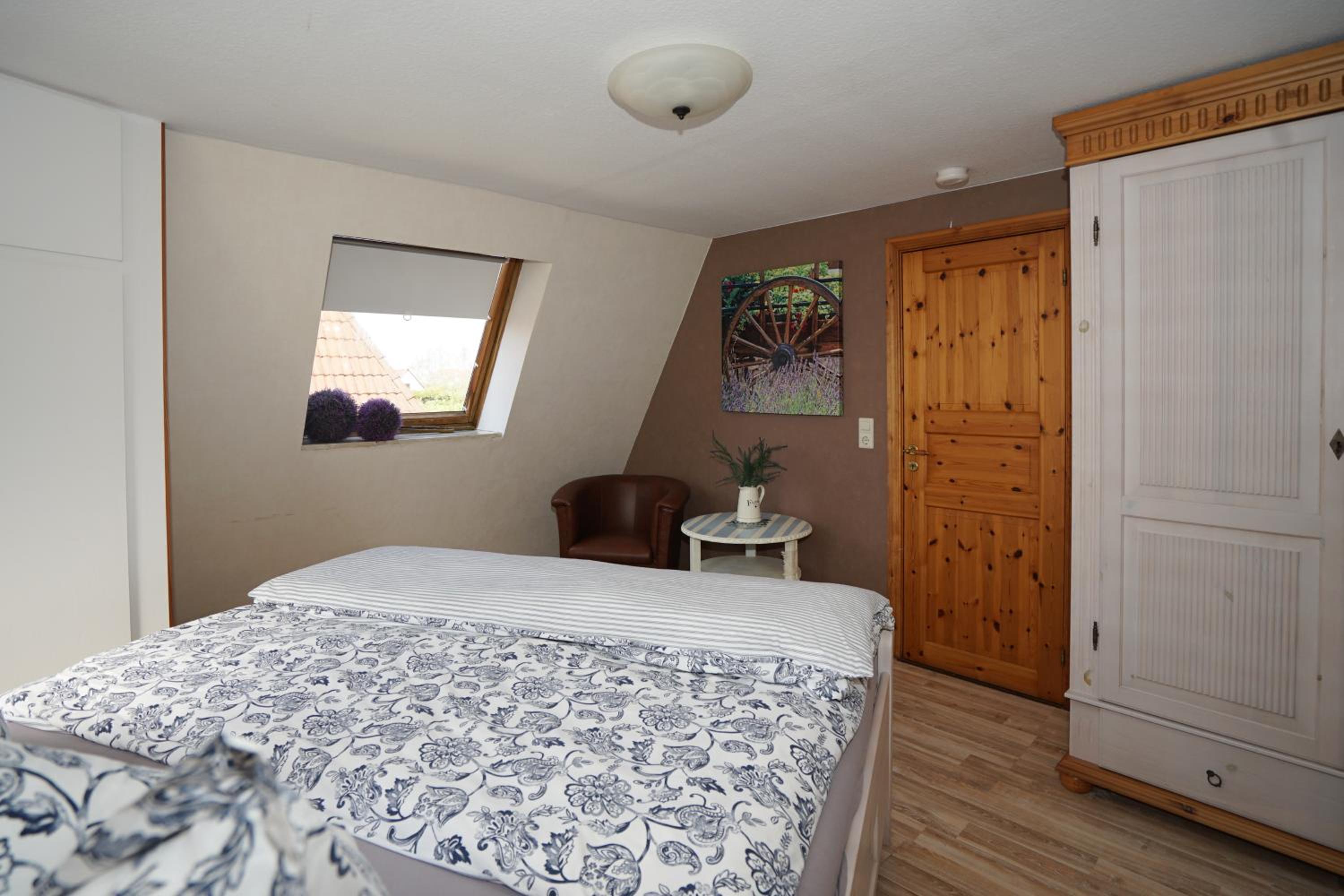 Two-Bedroom House photo 3