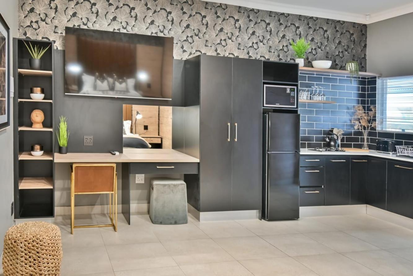Superior Suite - Photo 4
