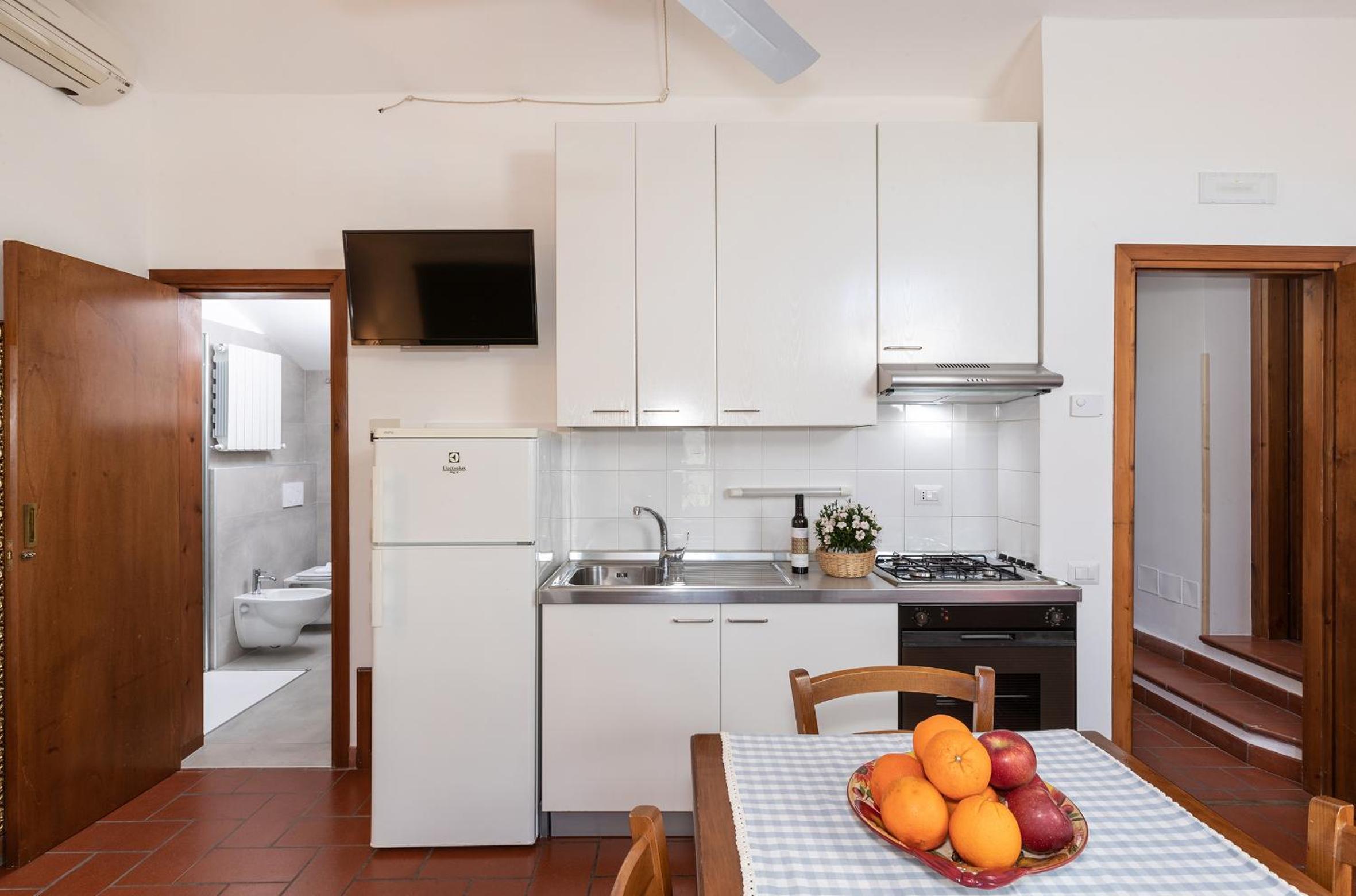 One-Bedroom Apartment - Photo 22