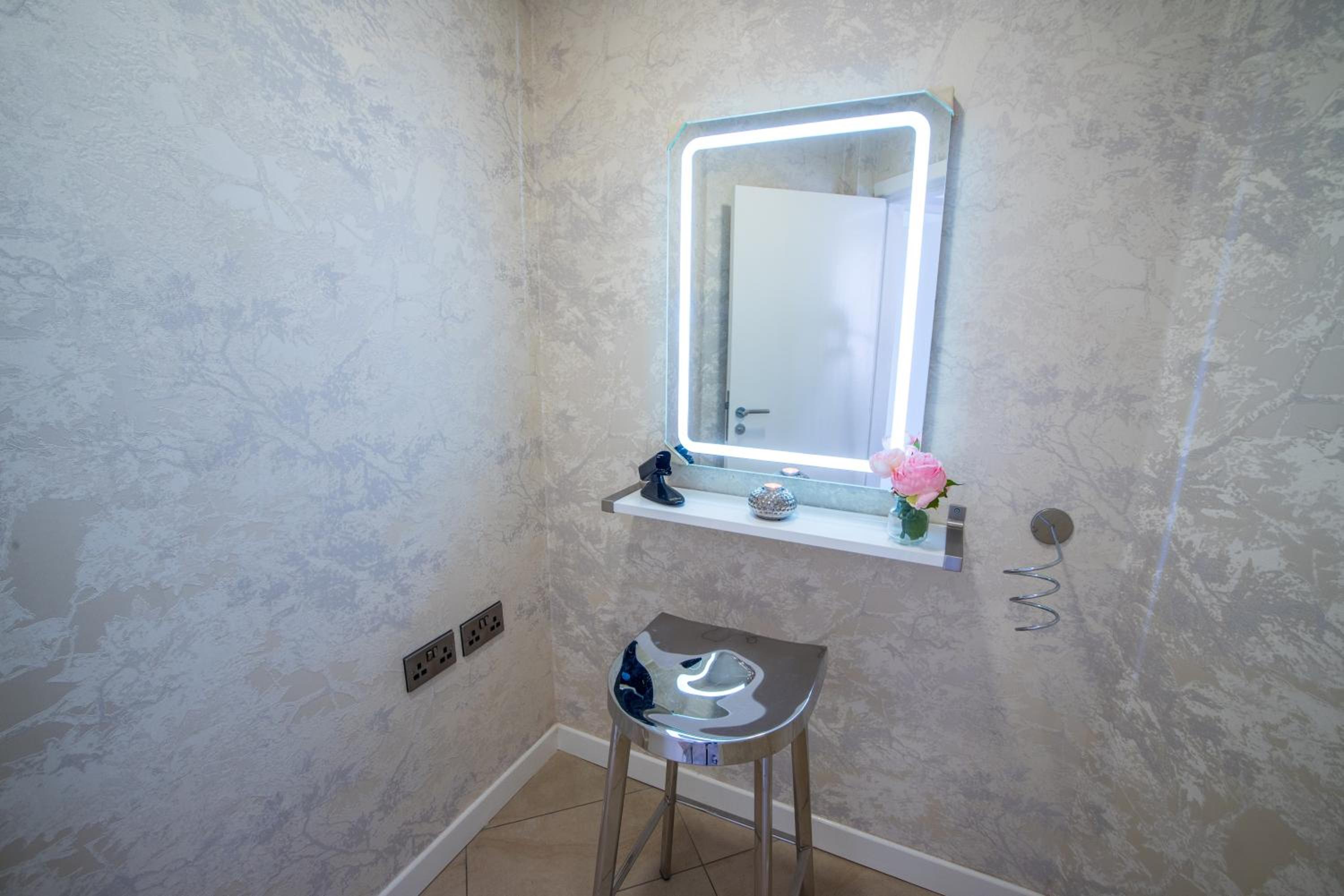 Executive Suite - Adults Only photo 3