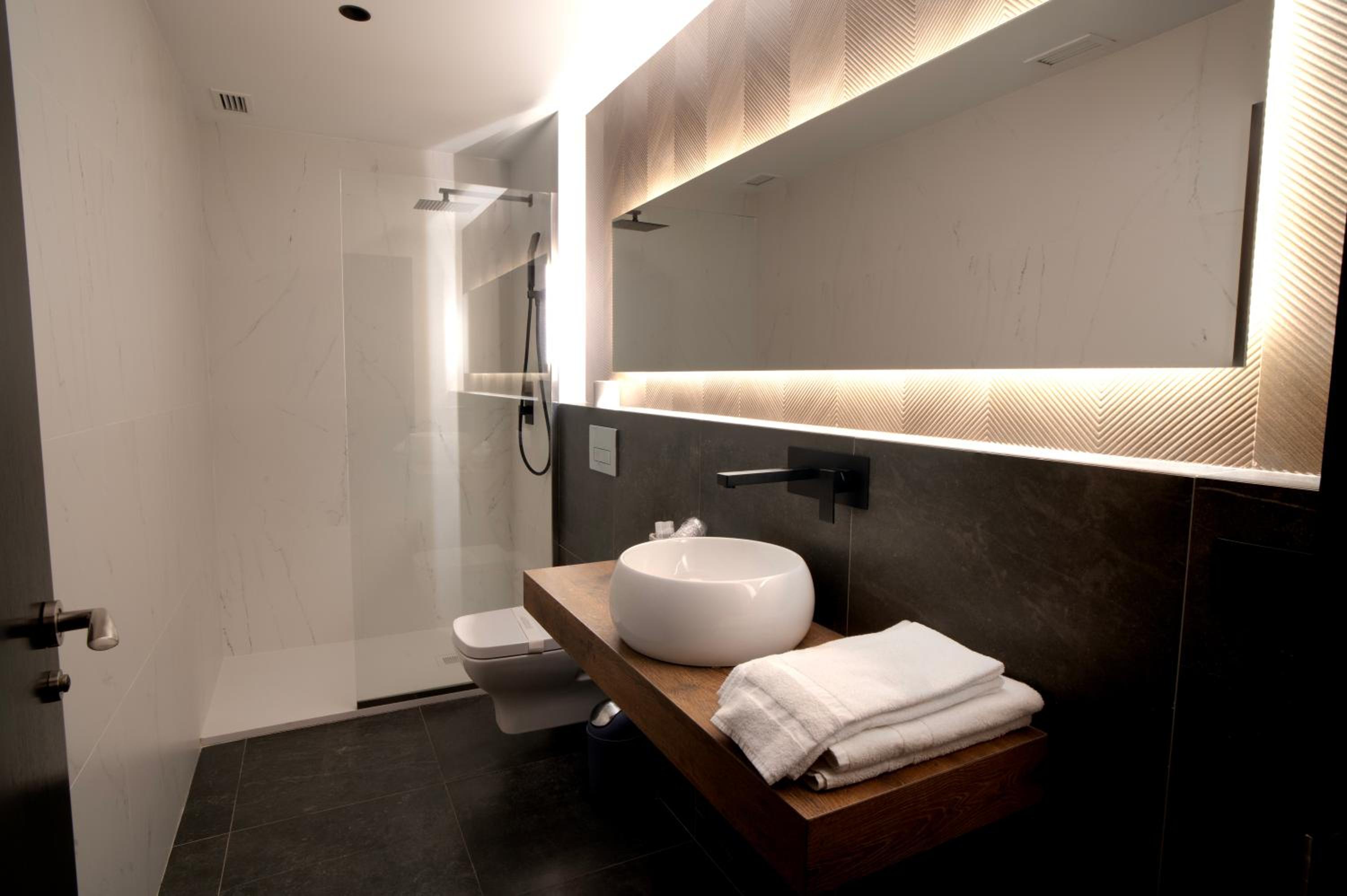 Standard Twin Room photo 3