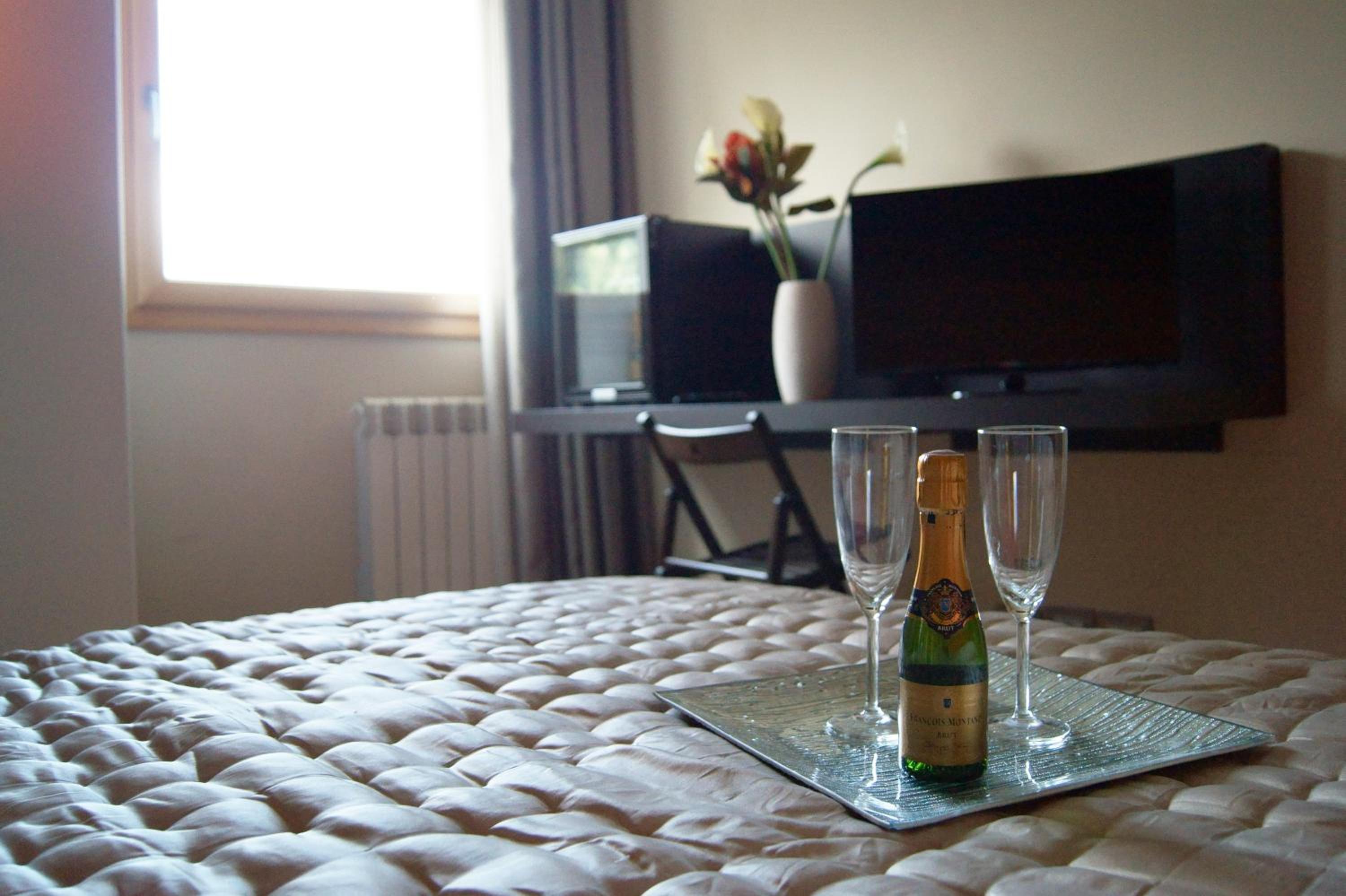 Suite with City View photo 2
