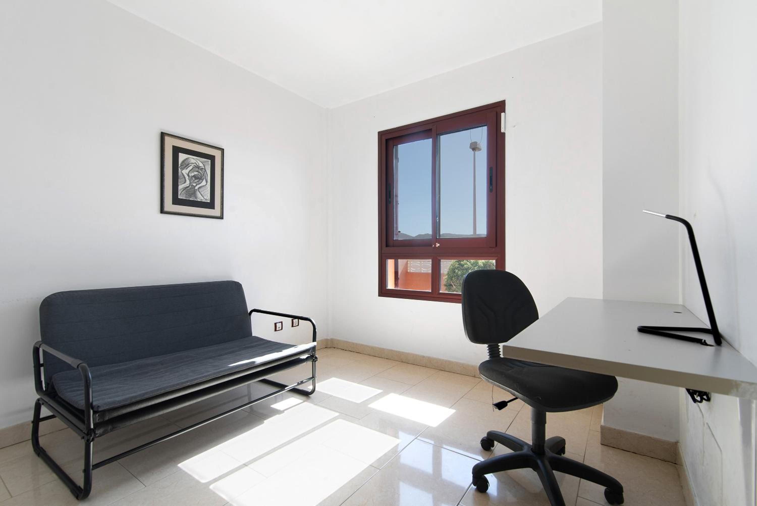 Three-Bedroom House photo 2