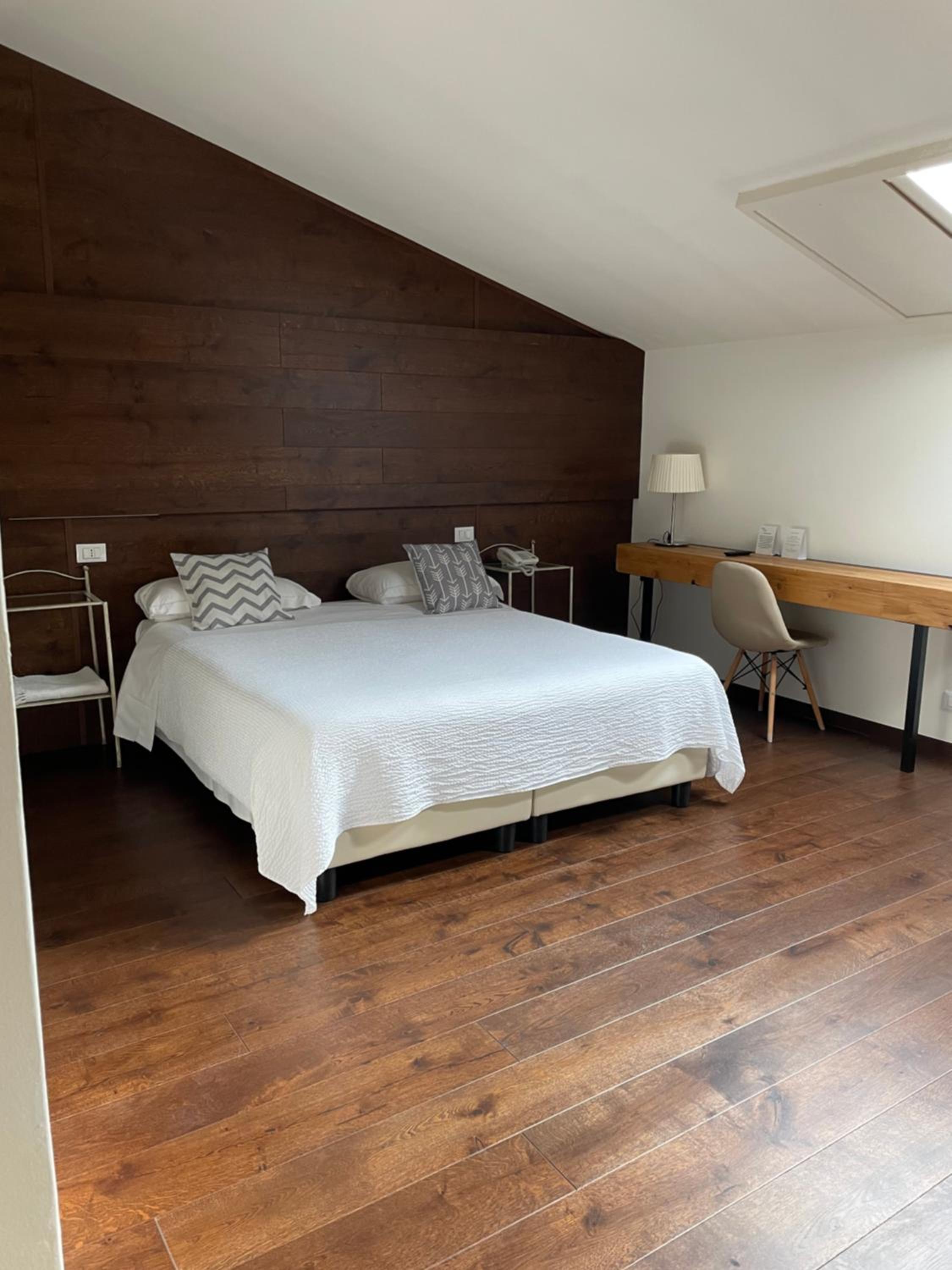 Superior Twin or Double Room - Photo 1
