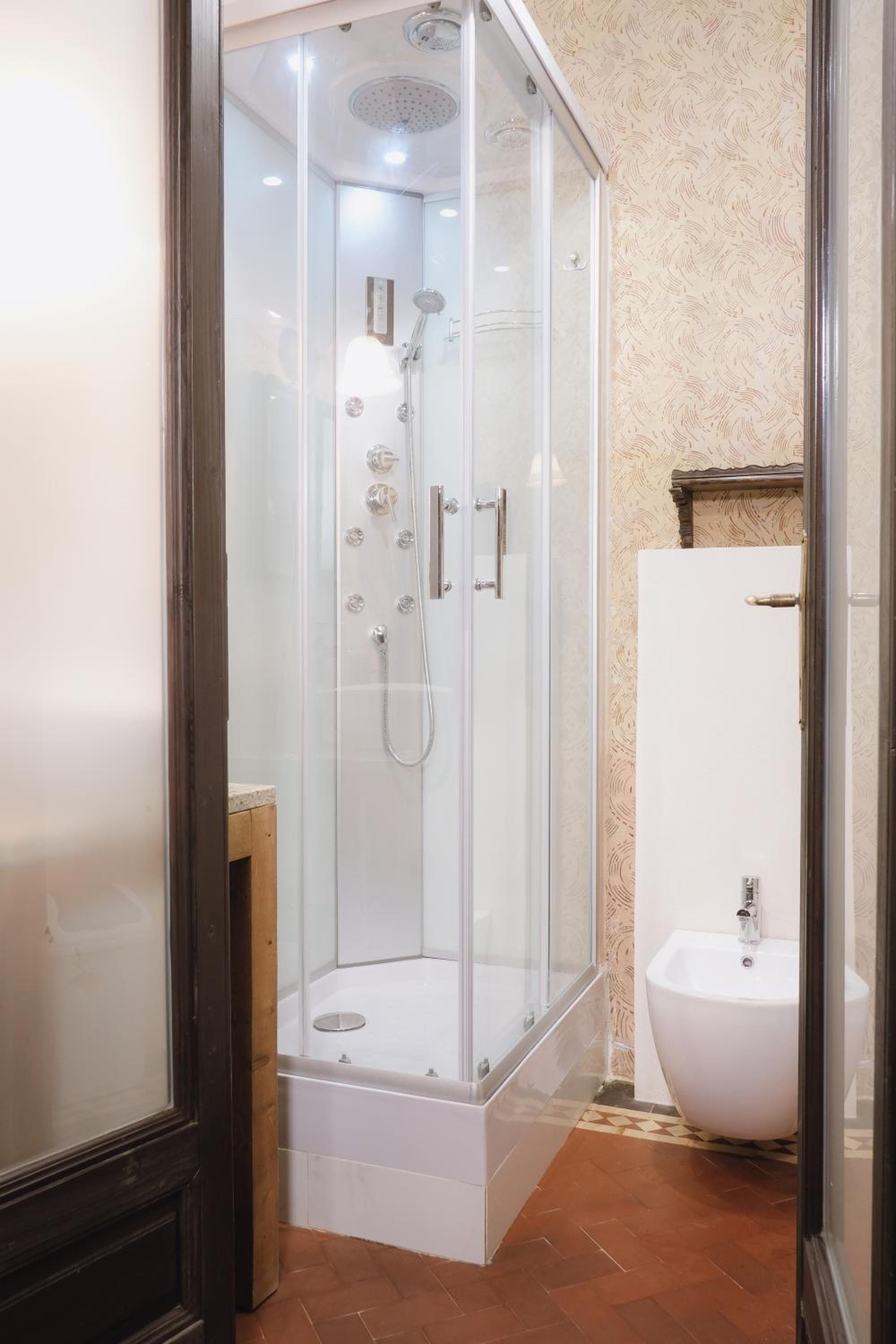 Deluxe Double Room - Photo 6