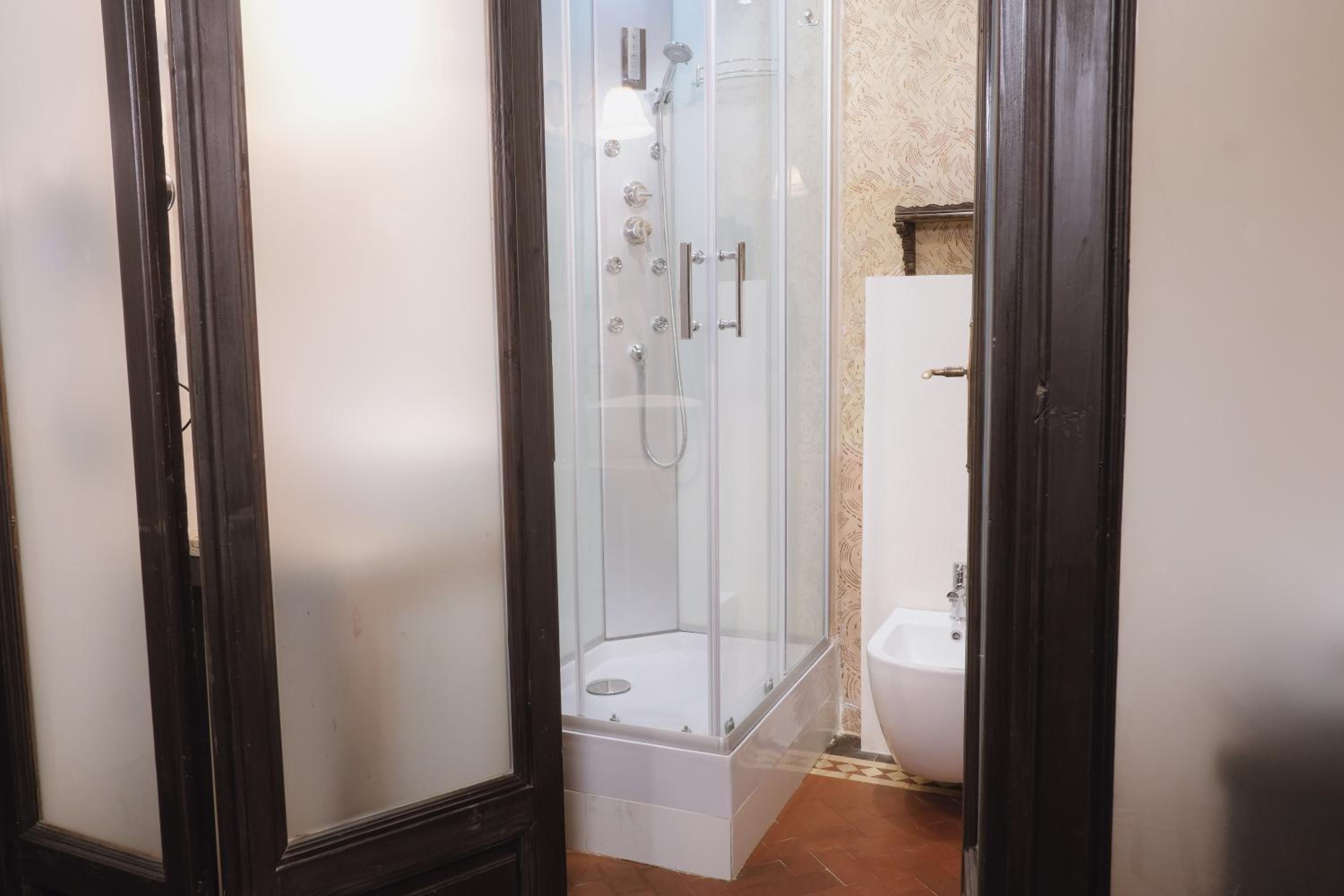 Deluxe Double Room - Photo 2