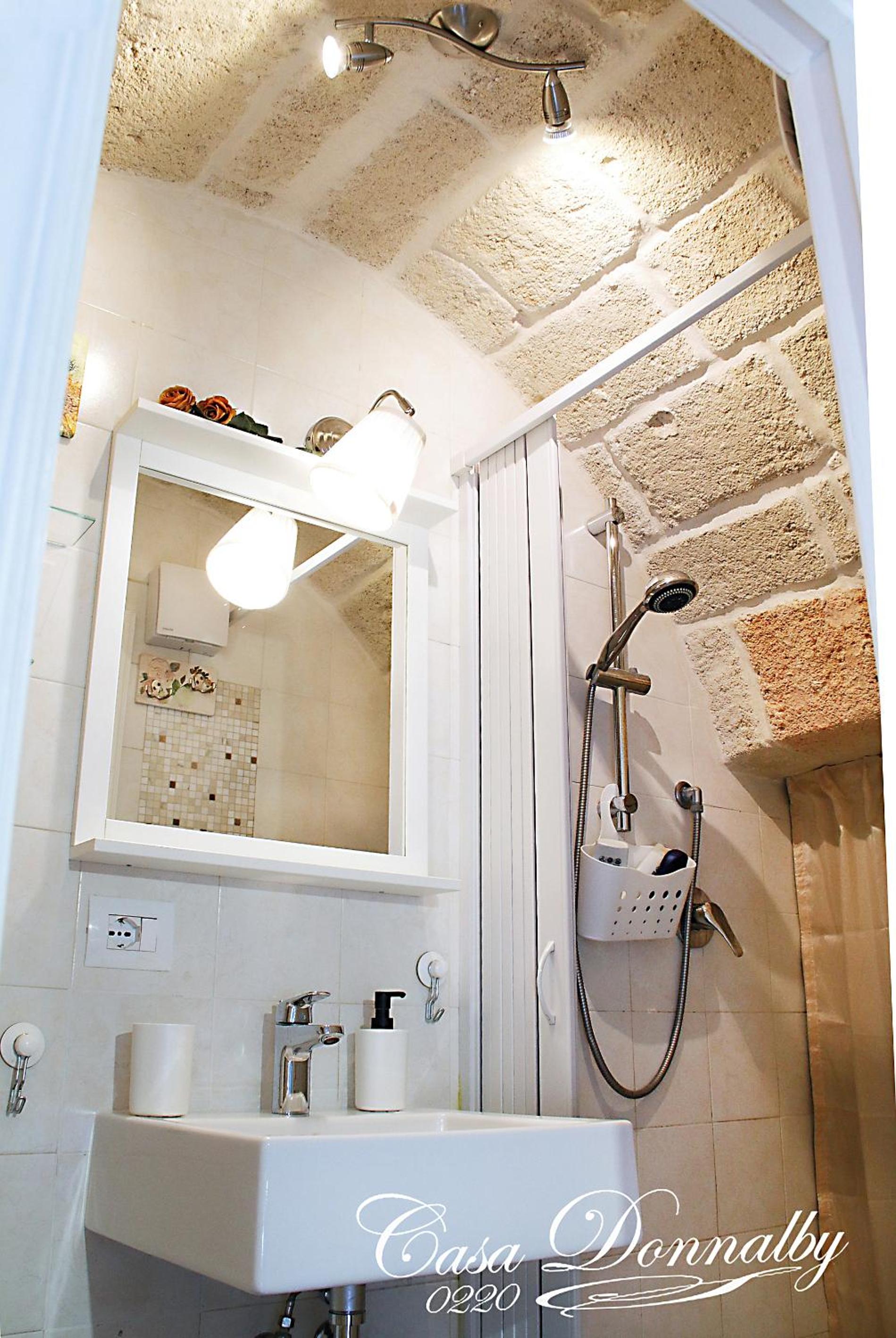 Apartment with Terrace - Ground Floor  - Photo 33